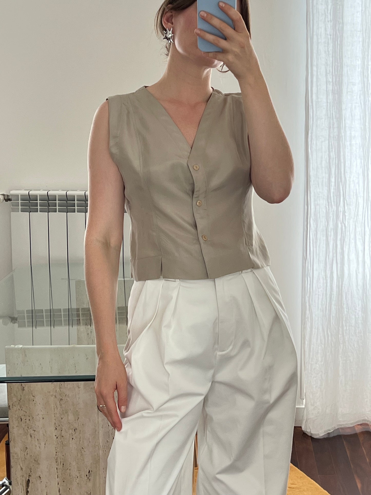 Silk vest