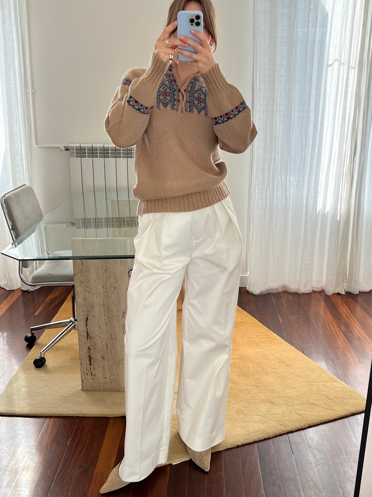 Folk jumper