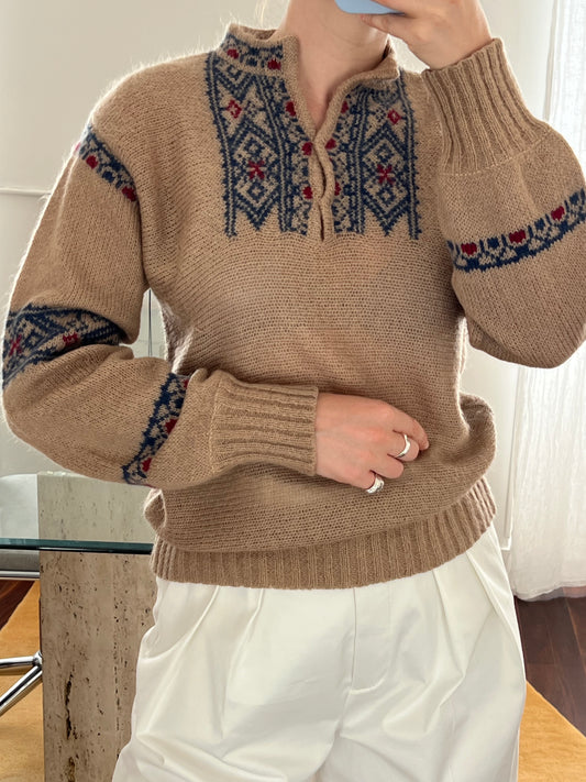Folk jumper