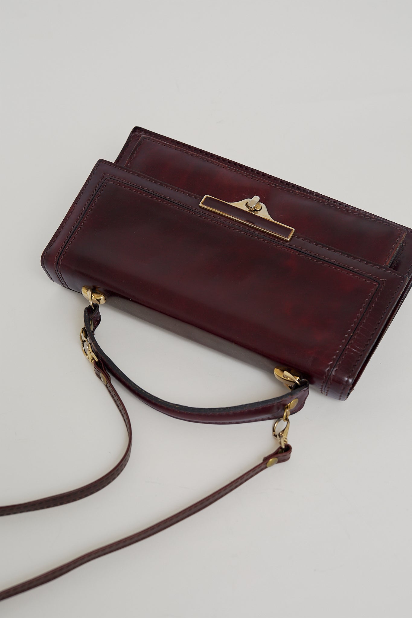 Vintage bordeaux leather bag