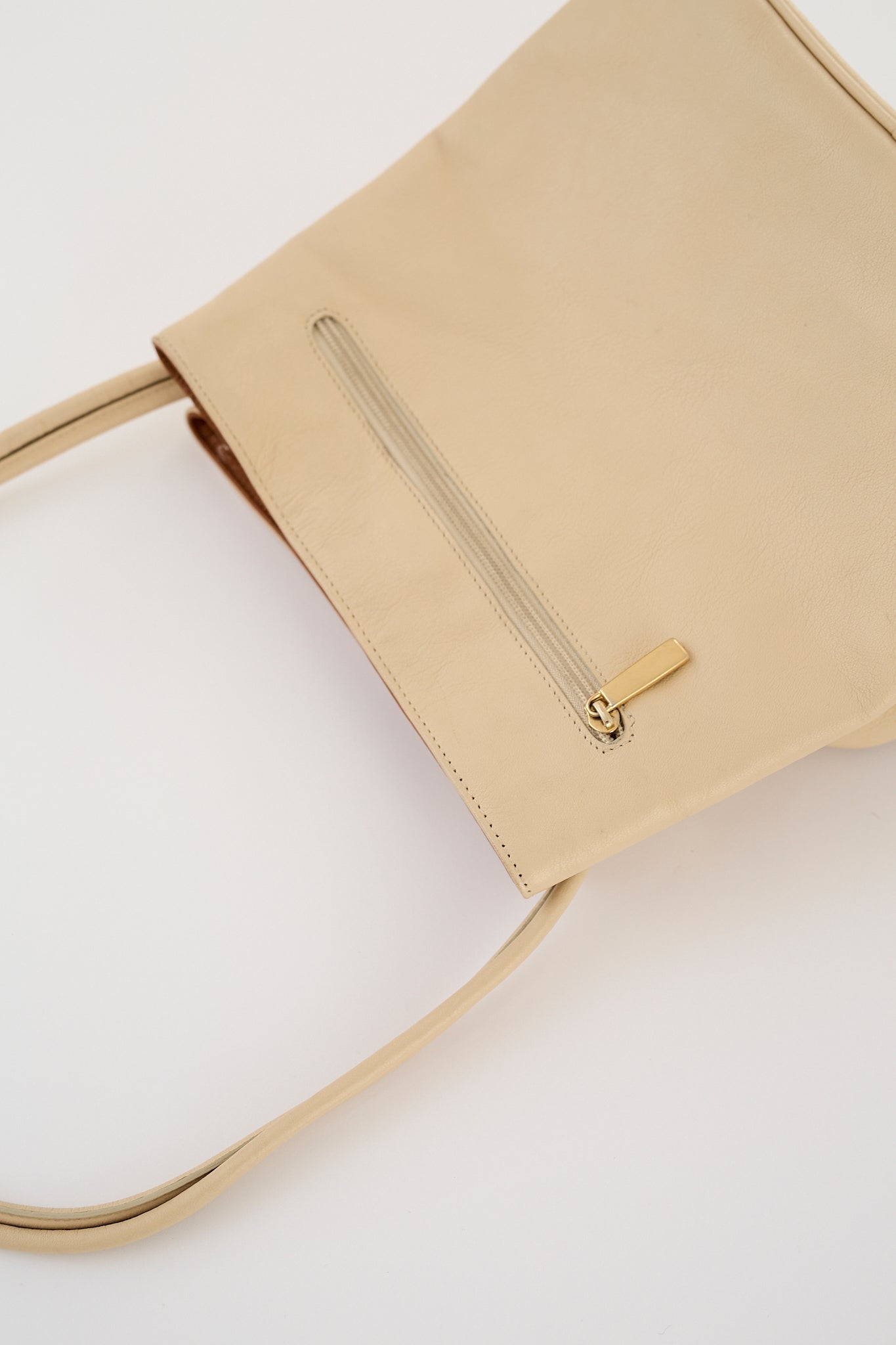 Squared bucket bag