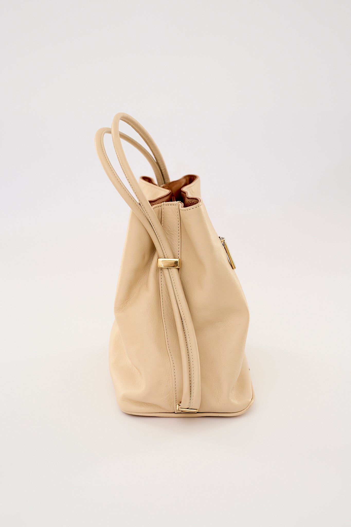 Squared bucket bag