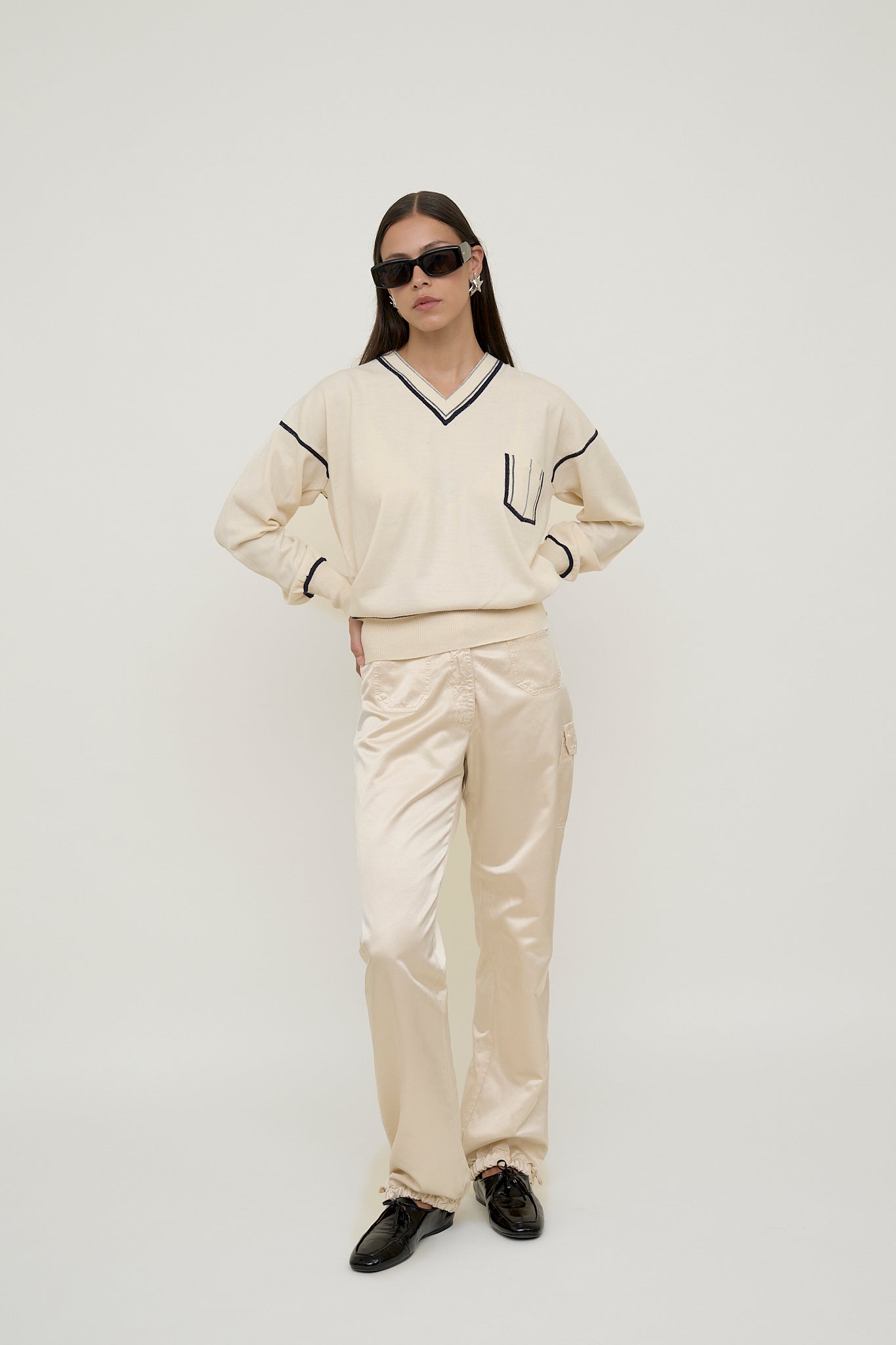 Uniform style jumper with pocket