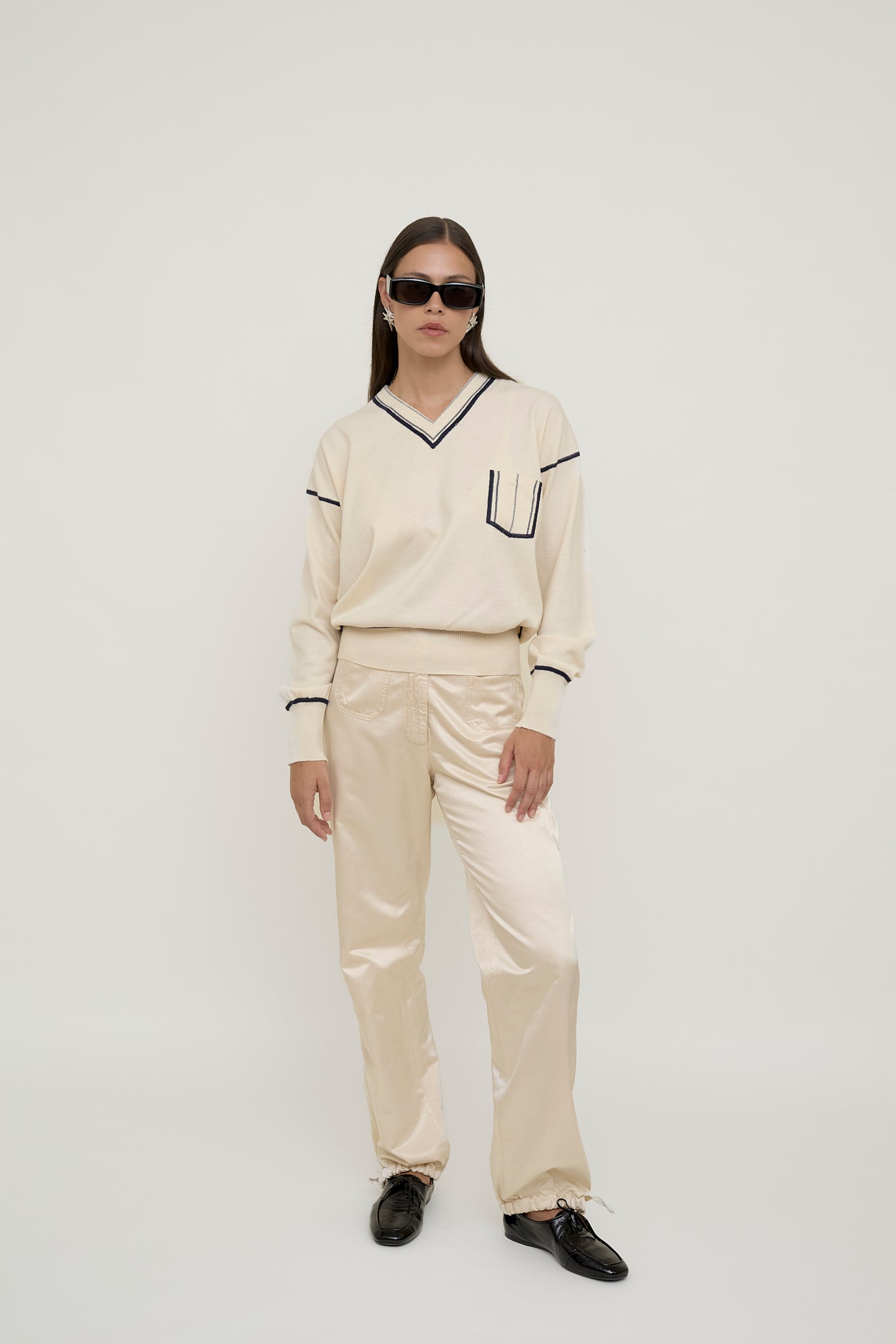 Uniform style jumper with pocket