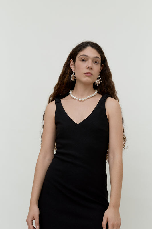 Black v-neck maxi dress