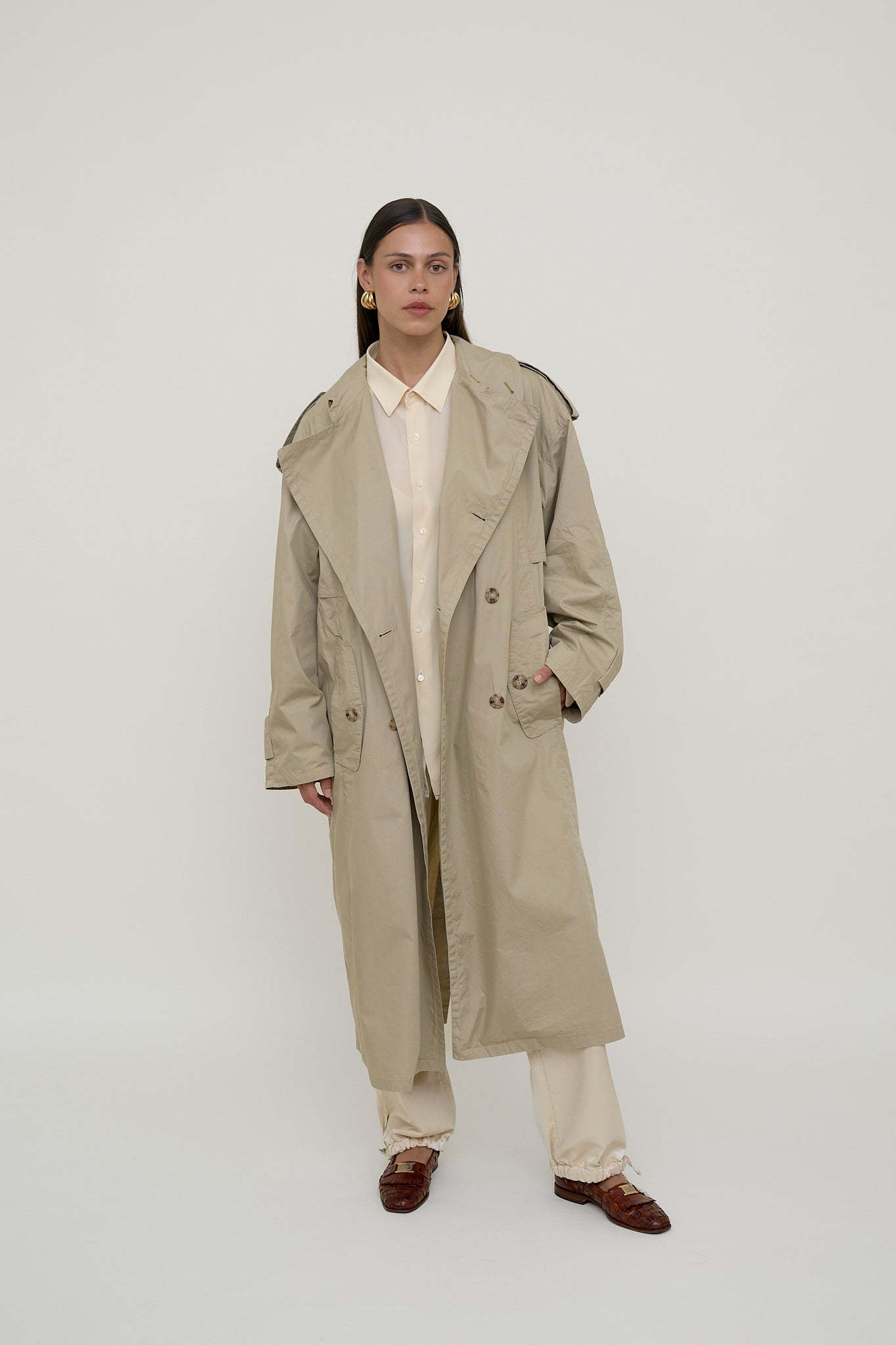 Light beige classic trench