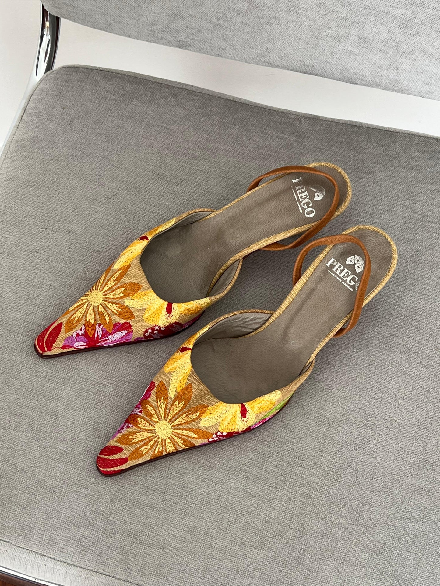 Canvas sandals