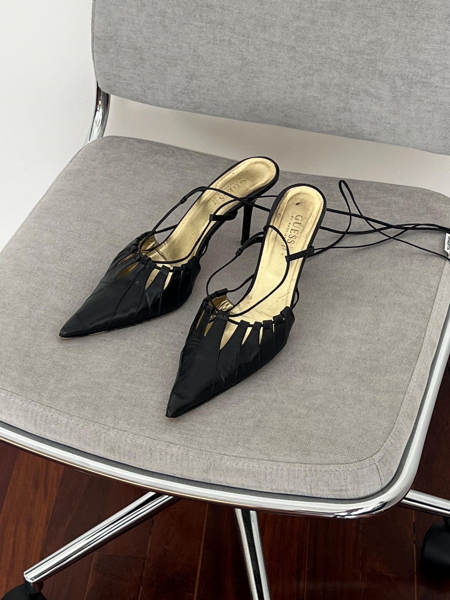 Vintage Guess heels