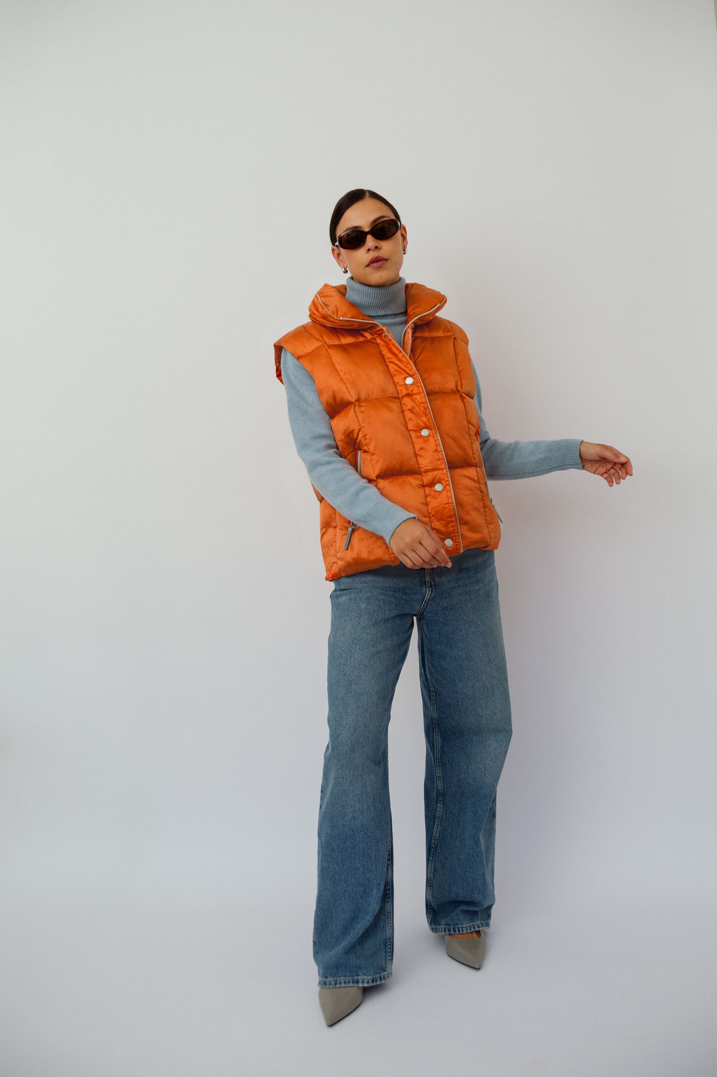 Puffed down feather vest