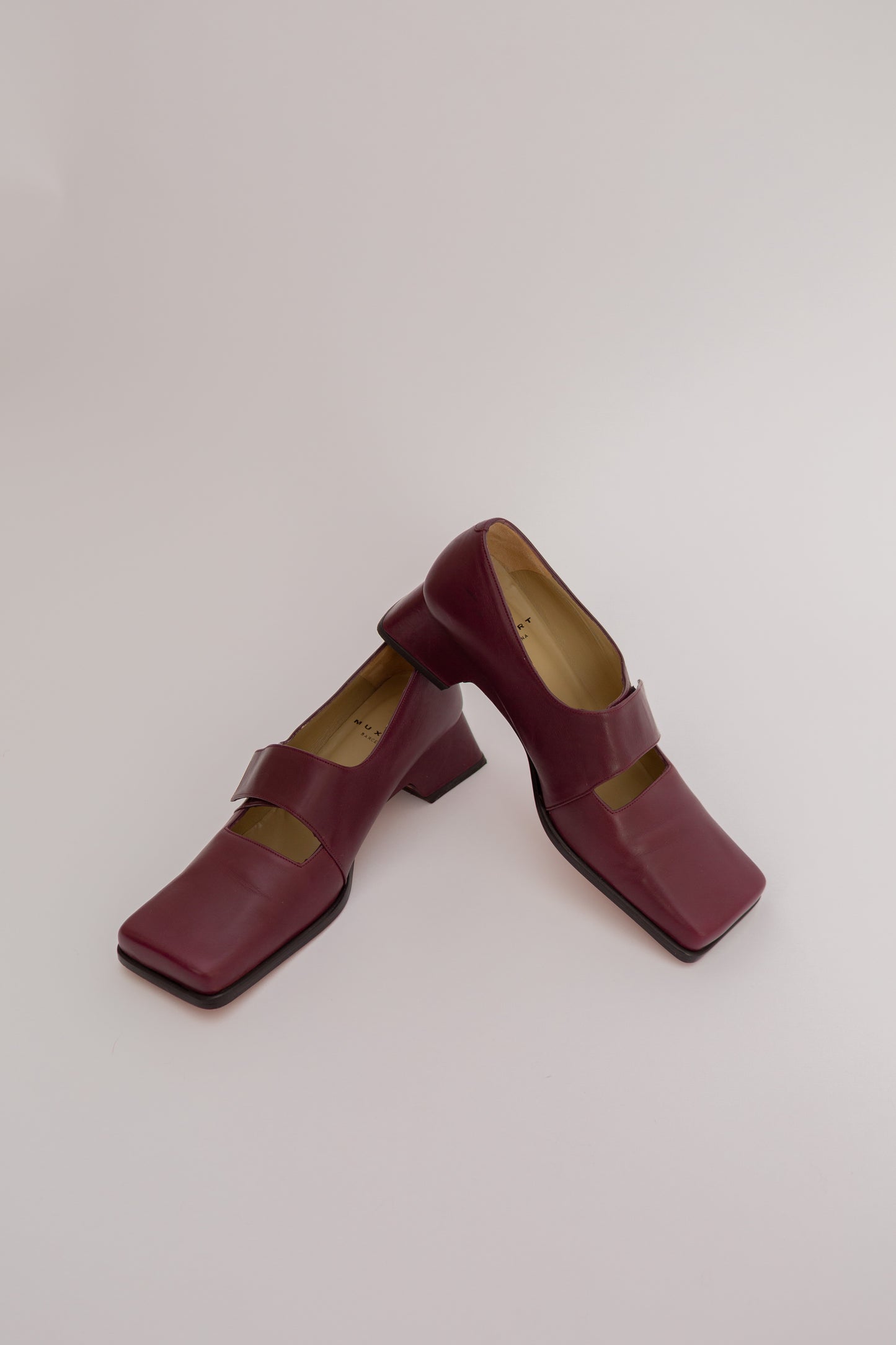Vintage pumps