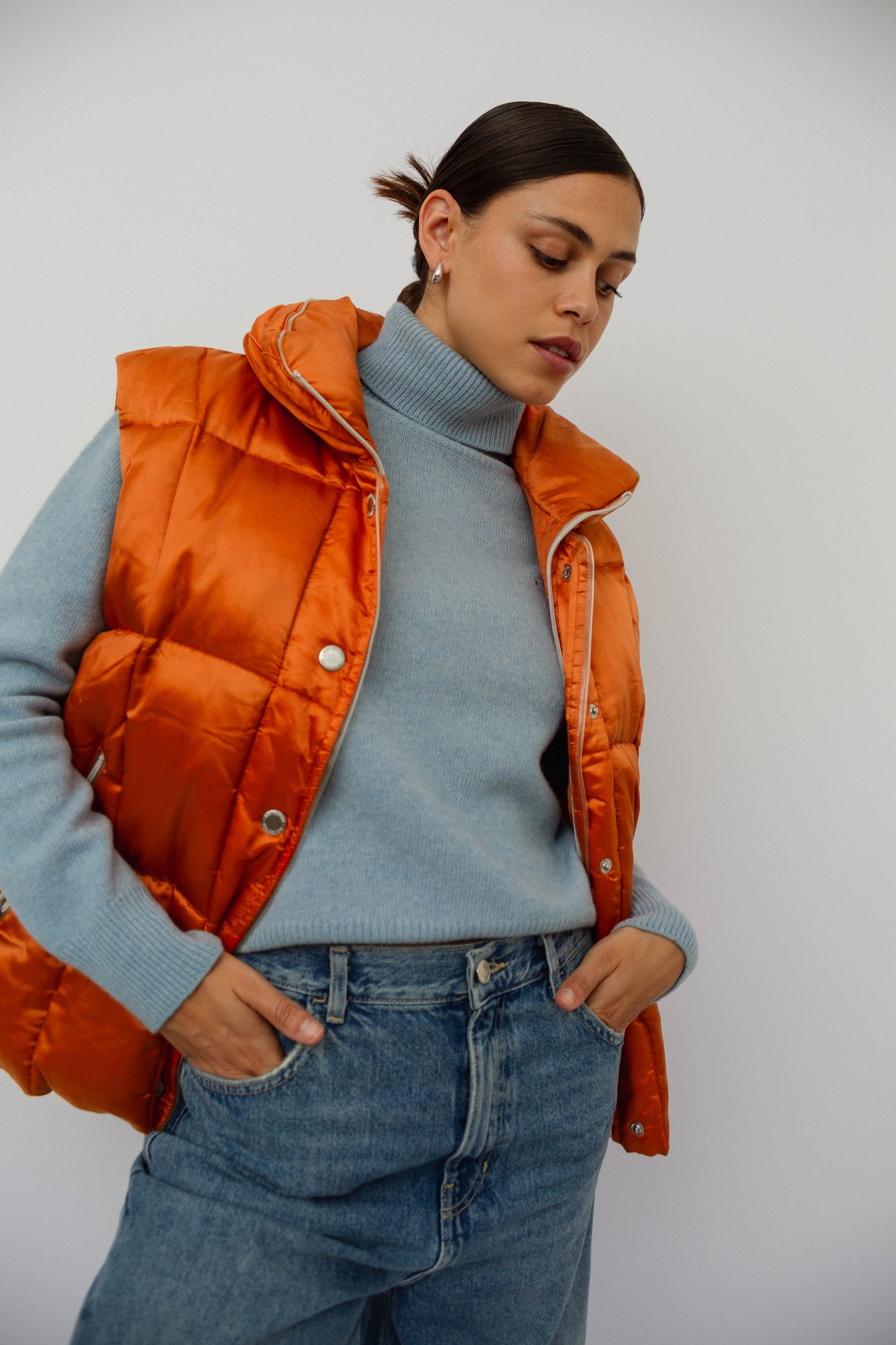 Puffed down feather vest