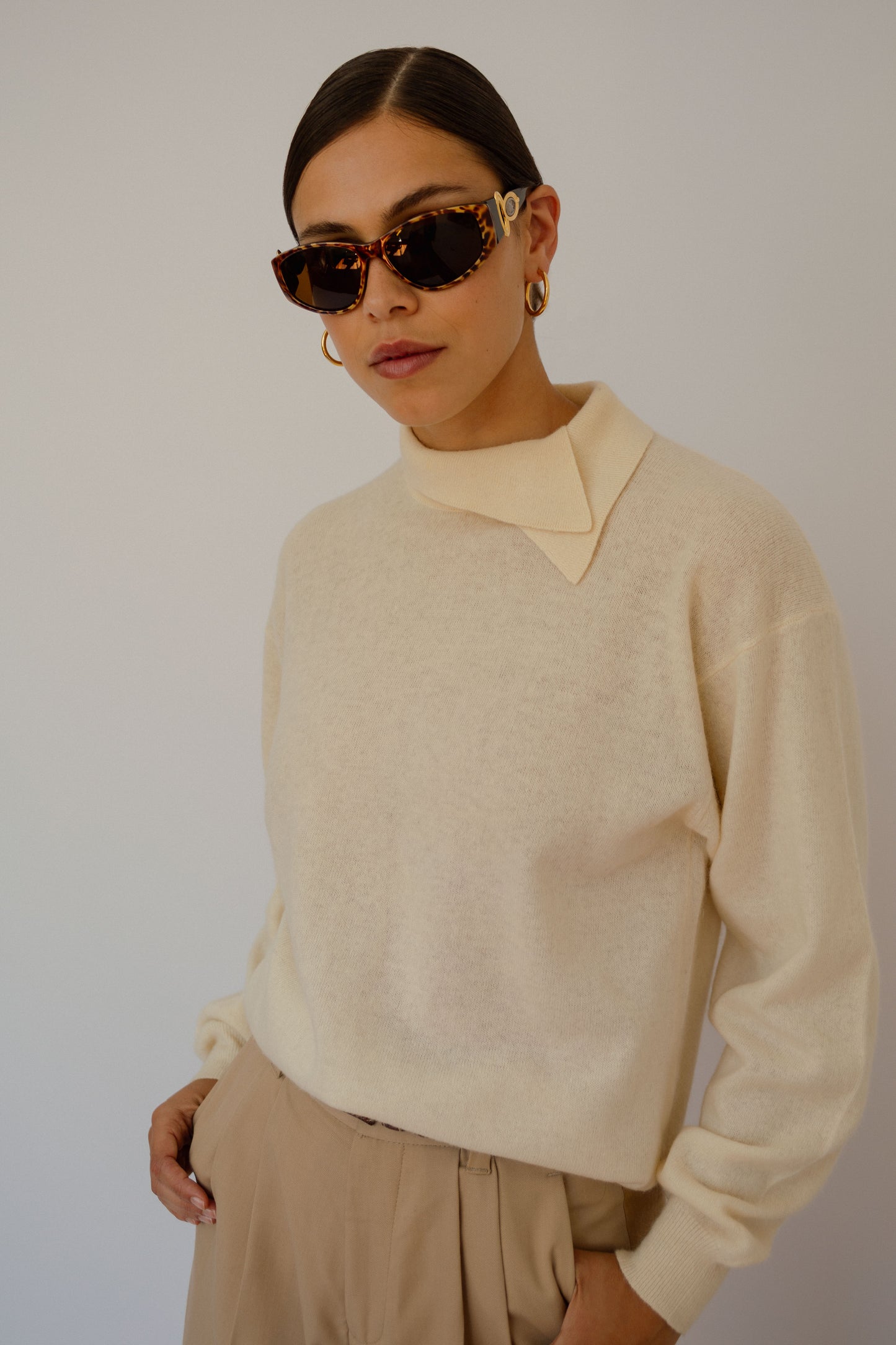 Light wool jumper