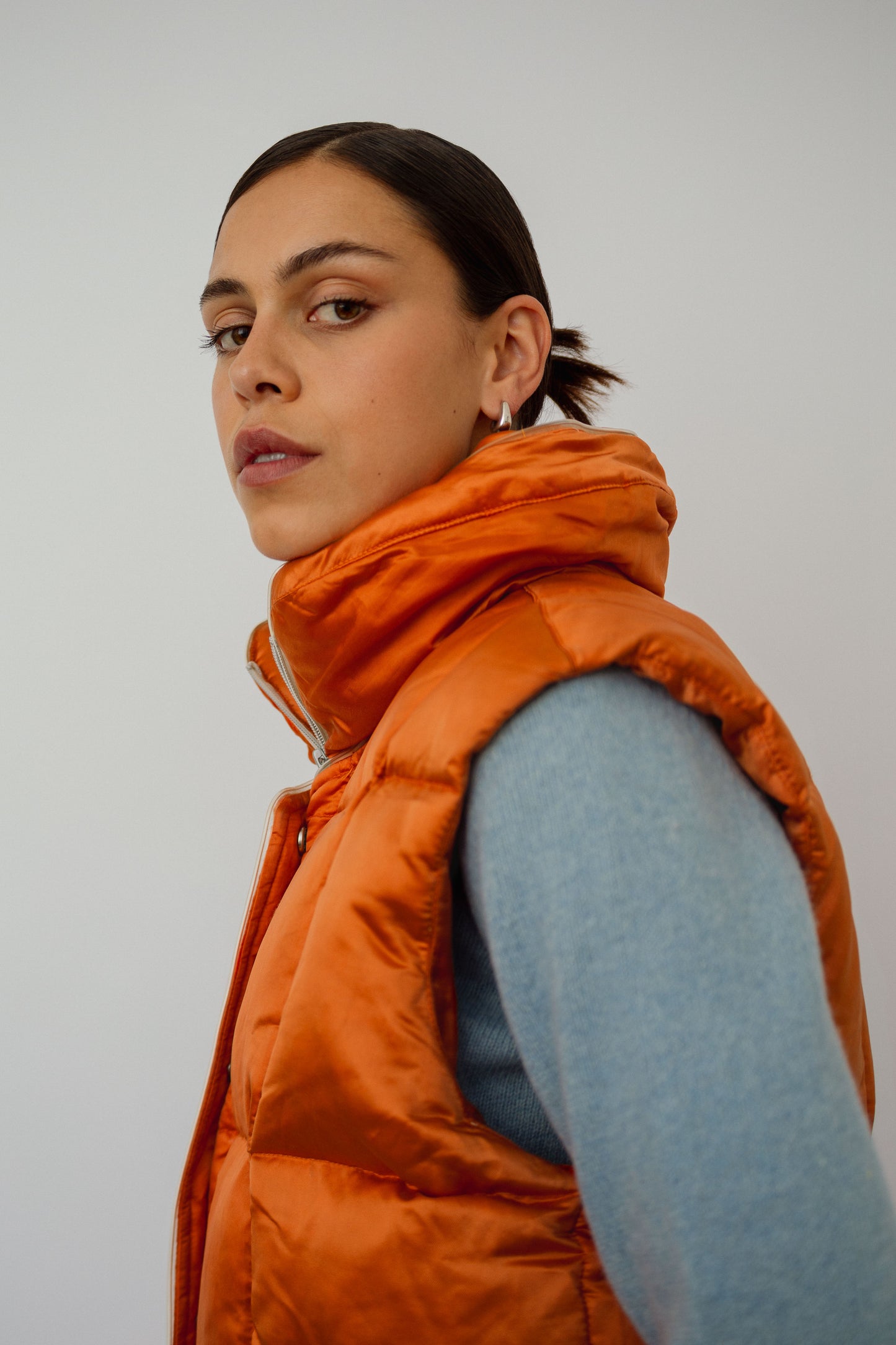 Puffed down feather vest