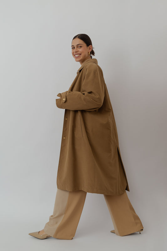 Burberry trenchcoat
