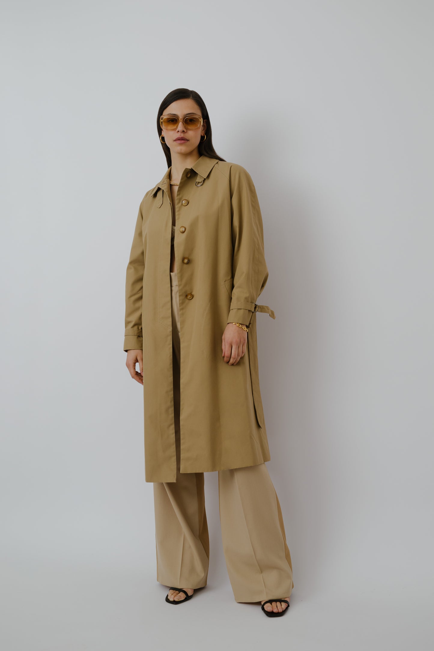 Fitted trench coat