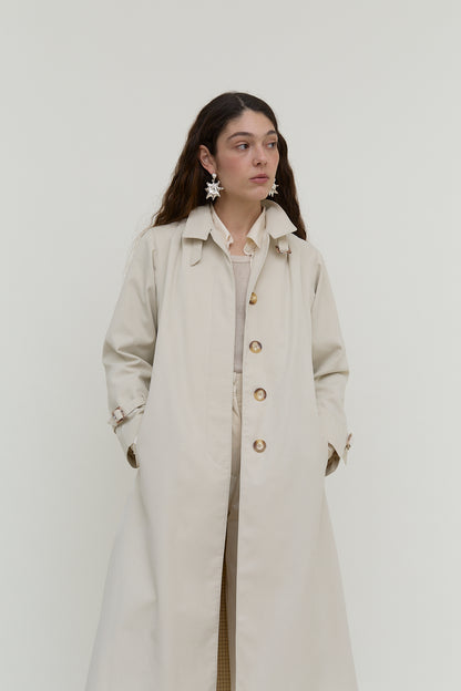 Fitted vintage trench