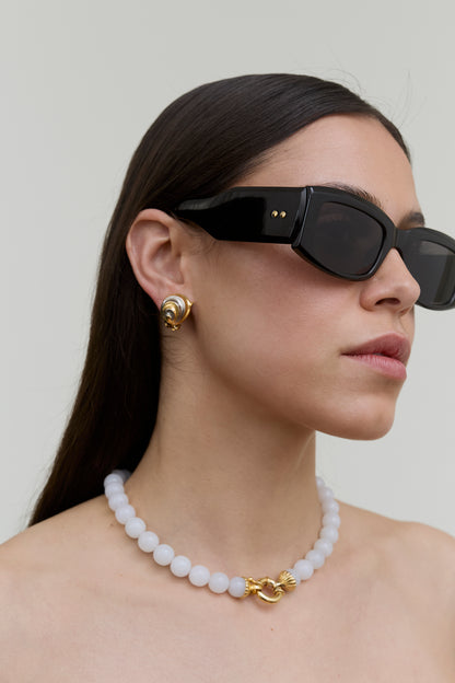 Vintage collier with golden clasp