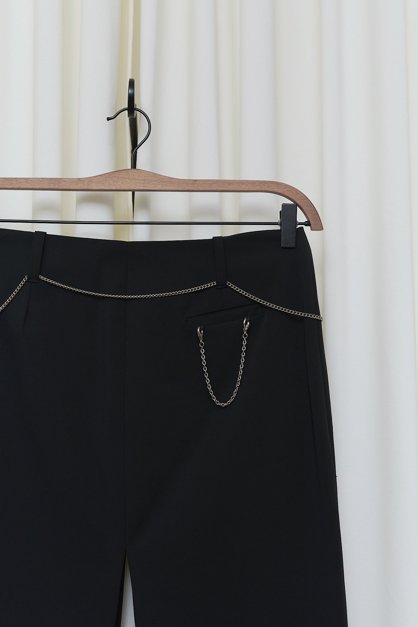 Minimalist midi skirt