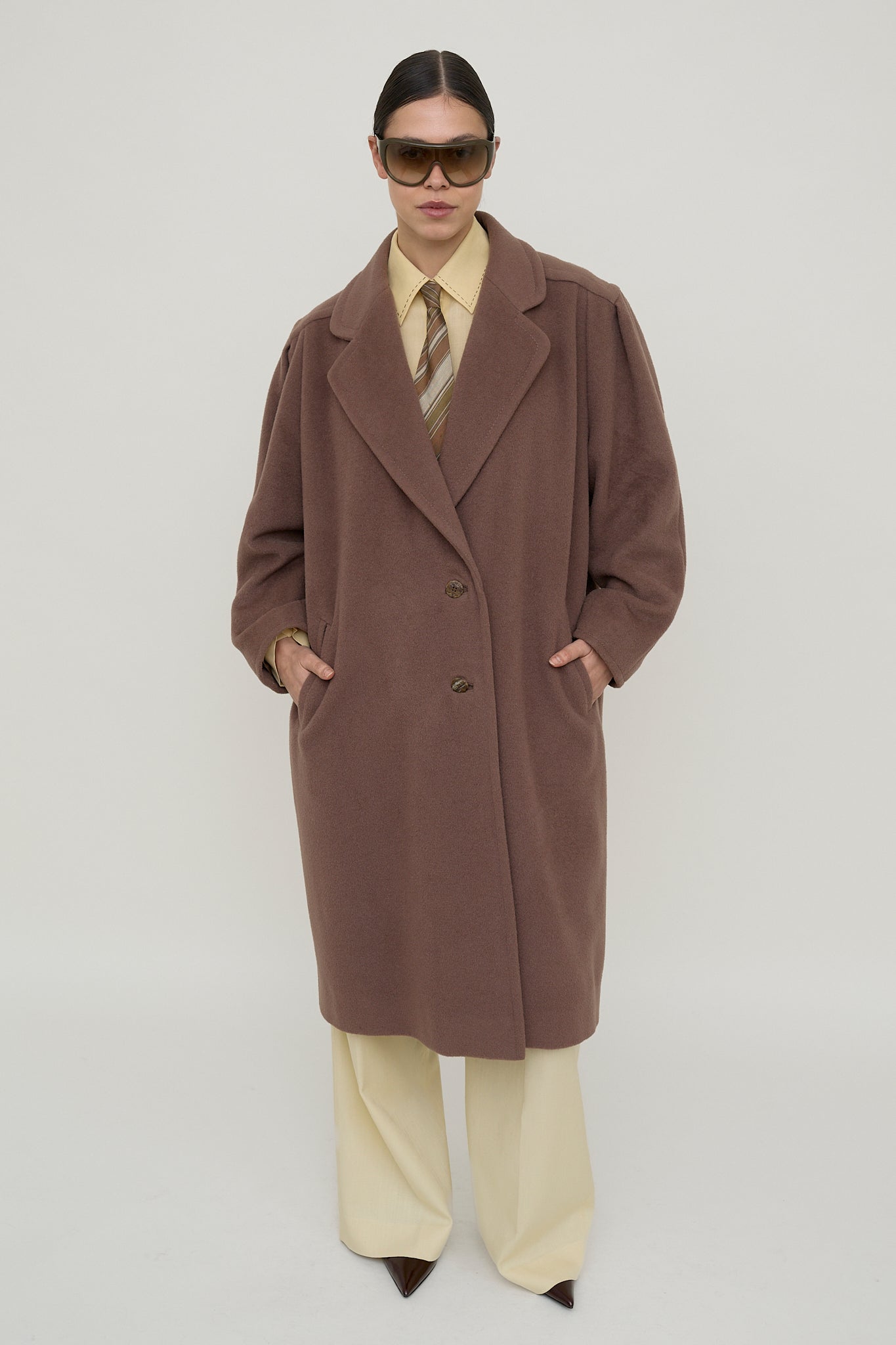 Camel power-shoulder tailored coat