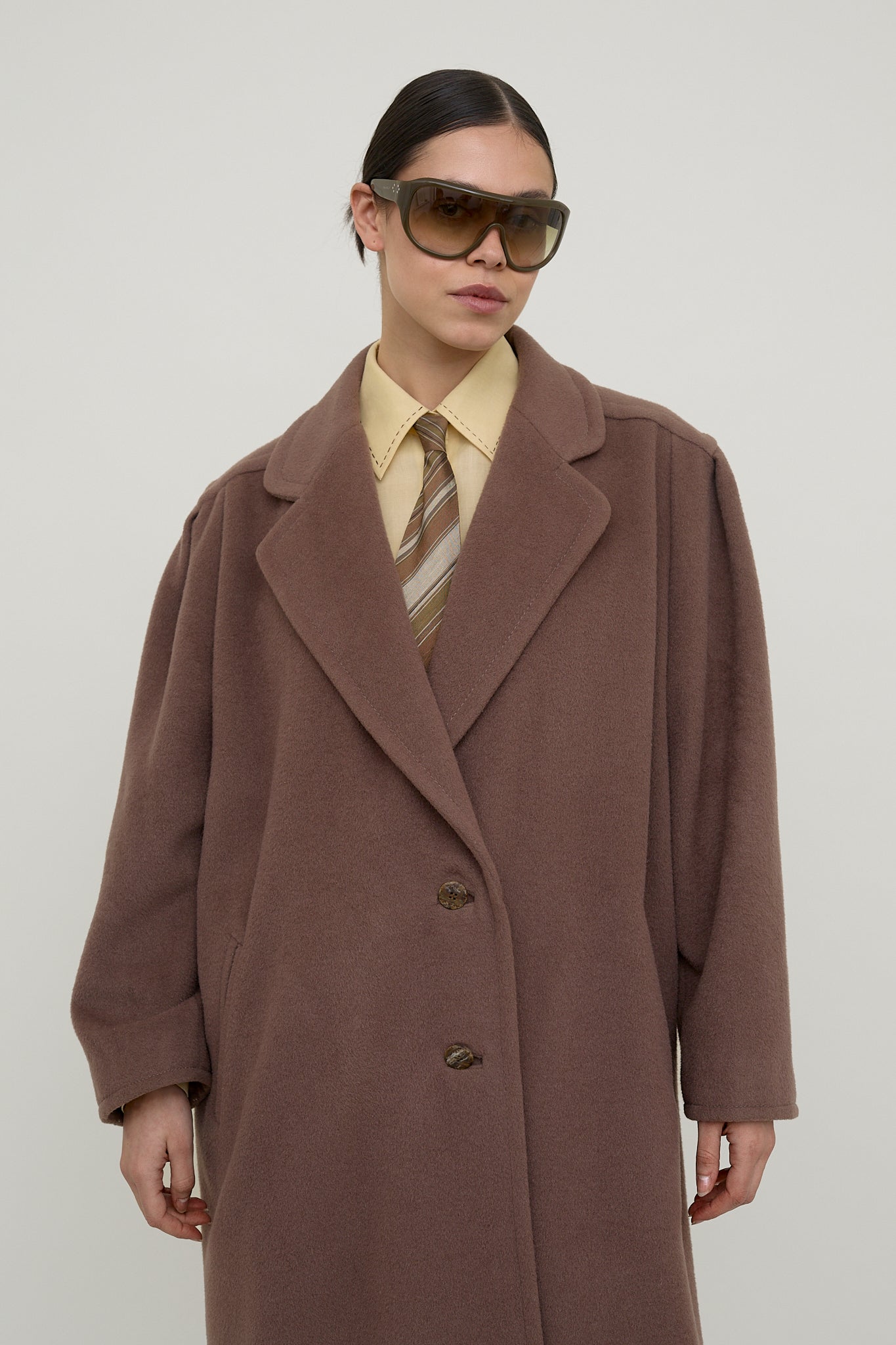 Camel power-shoulder tailored coat