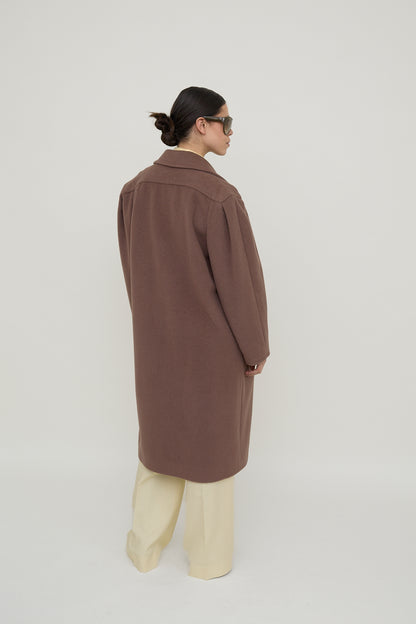 Camel power-shoulder tailored coat