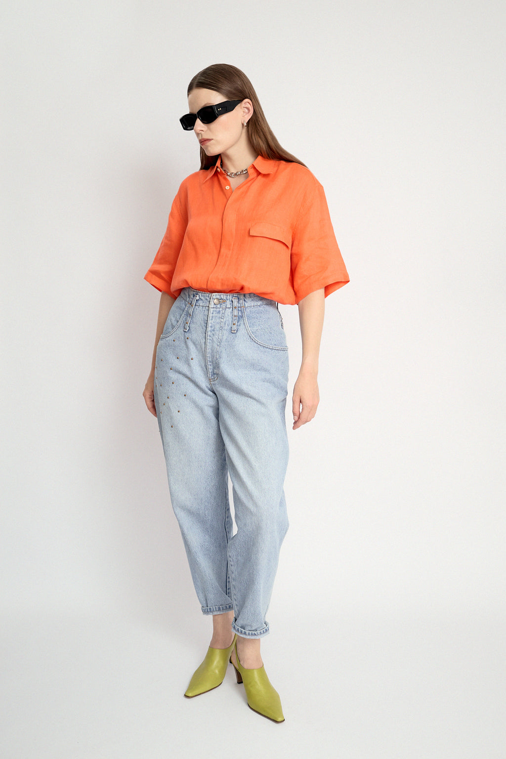 High-waisted barrel-leg jeans