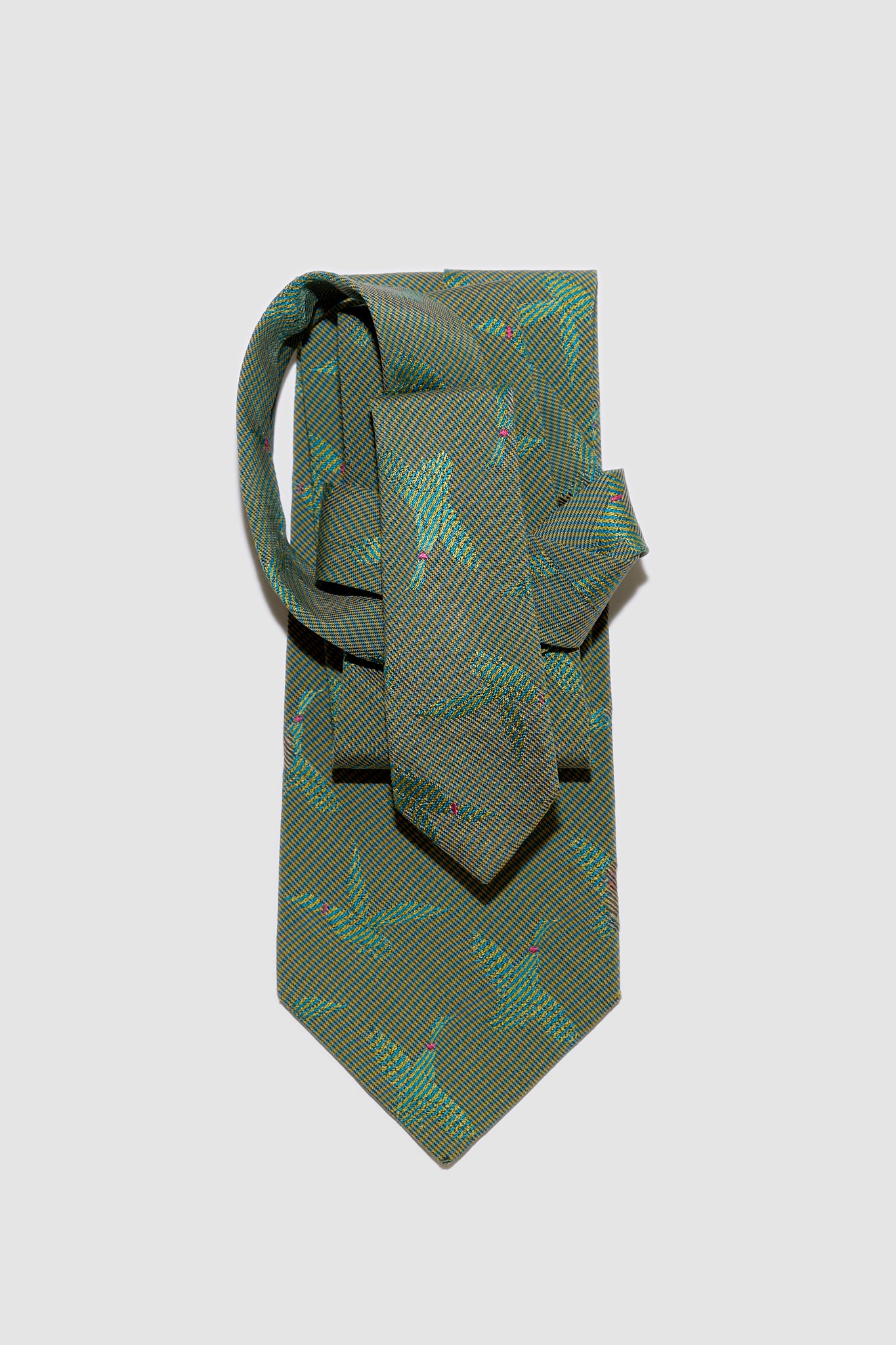 Georgio Armani patterned silk tie