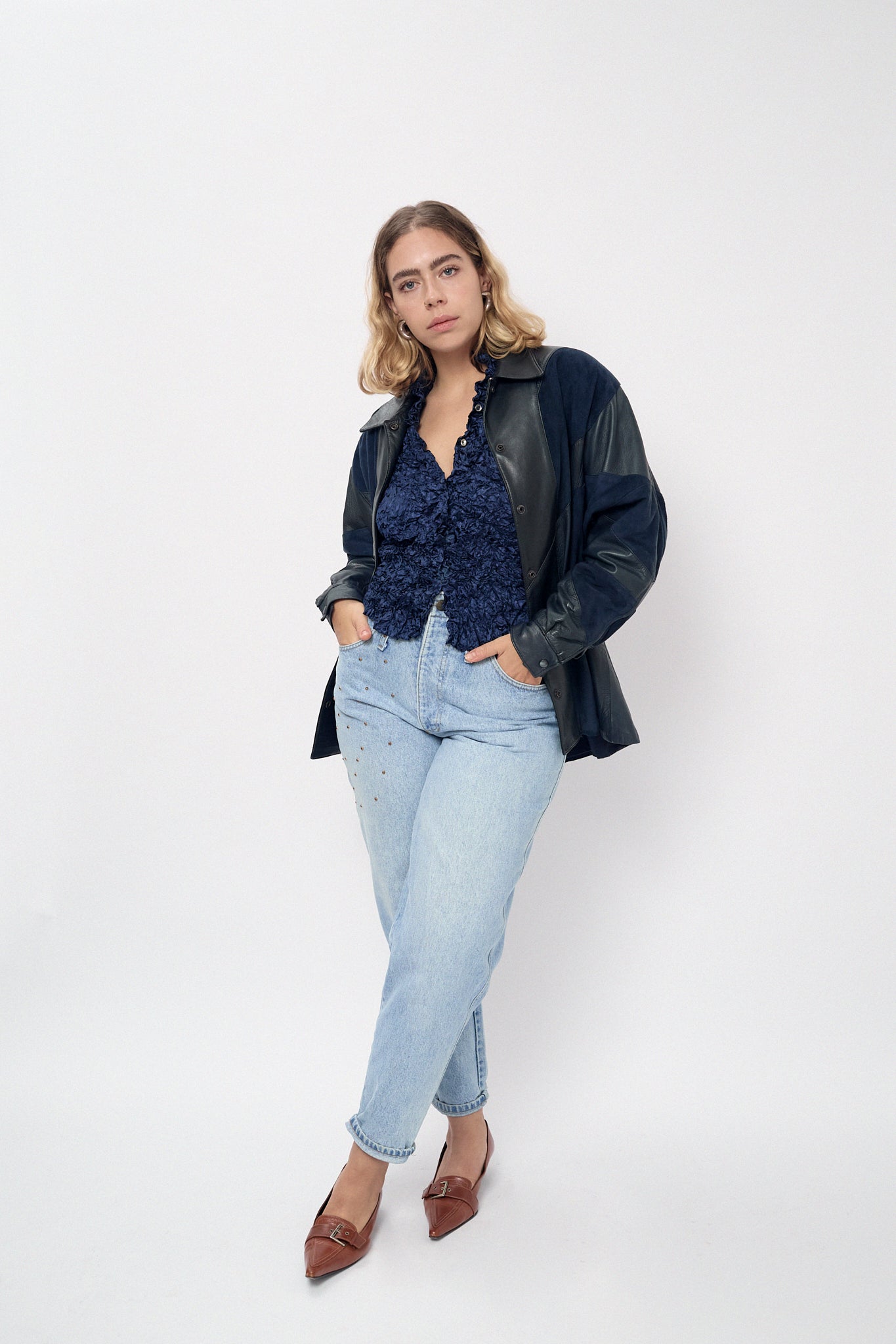 High-waisted barrel-leg jeans