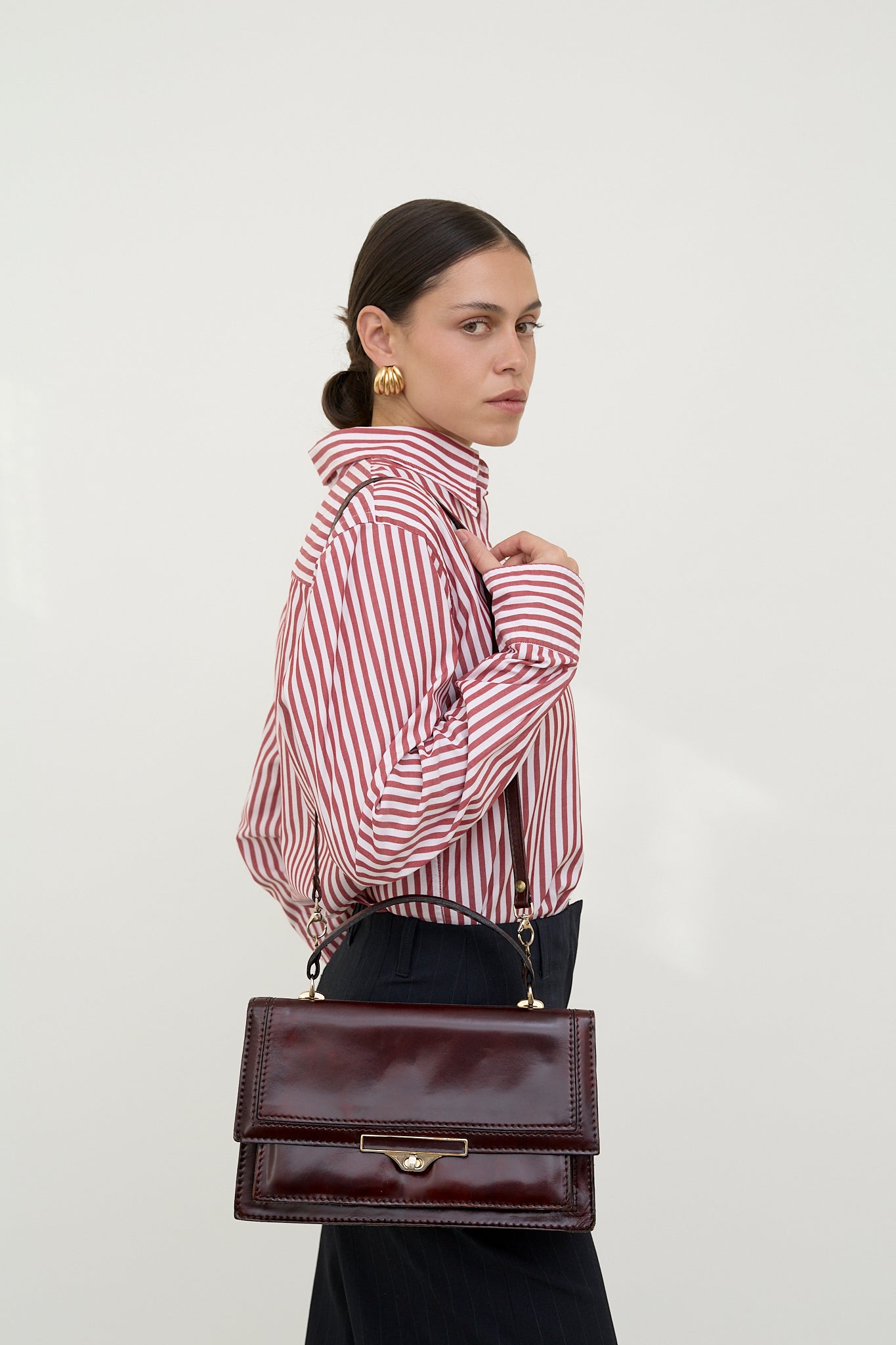 Vintage bordeaux leather bag