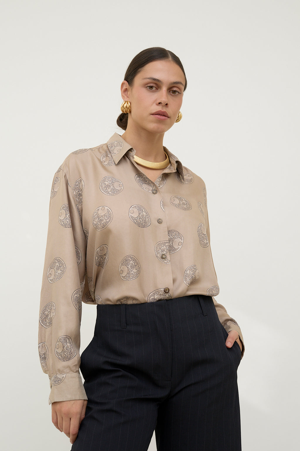 Vintage Laurèl silk medallion blouse