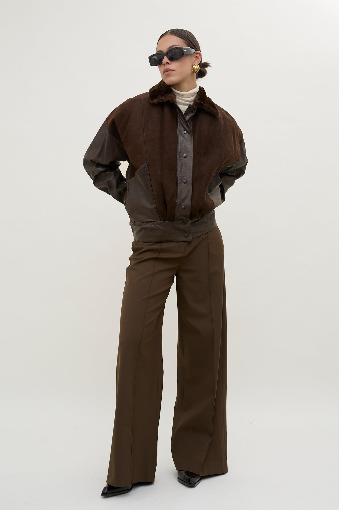 Leather bomber jacket with fur