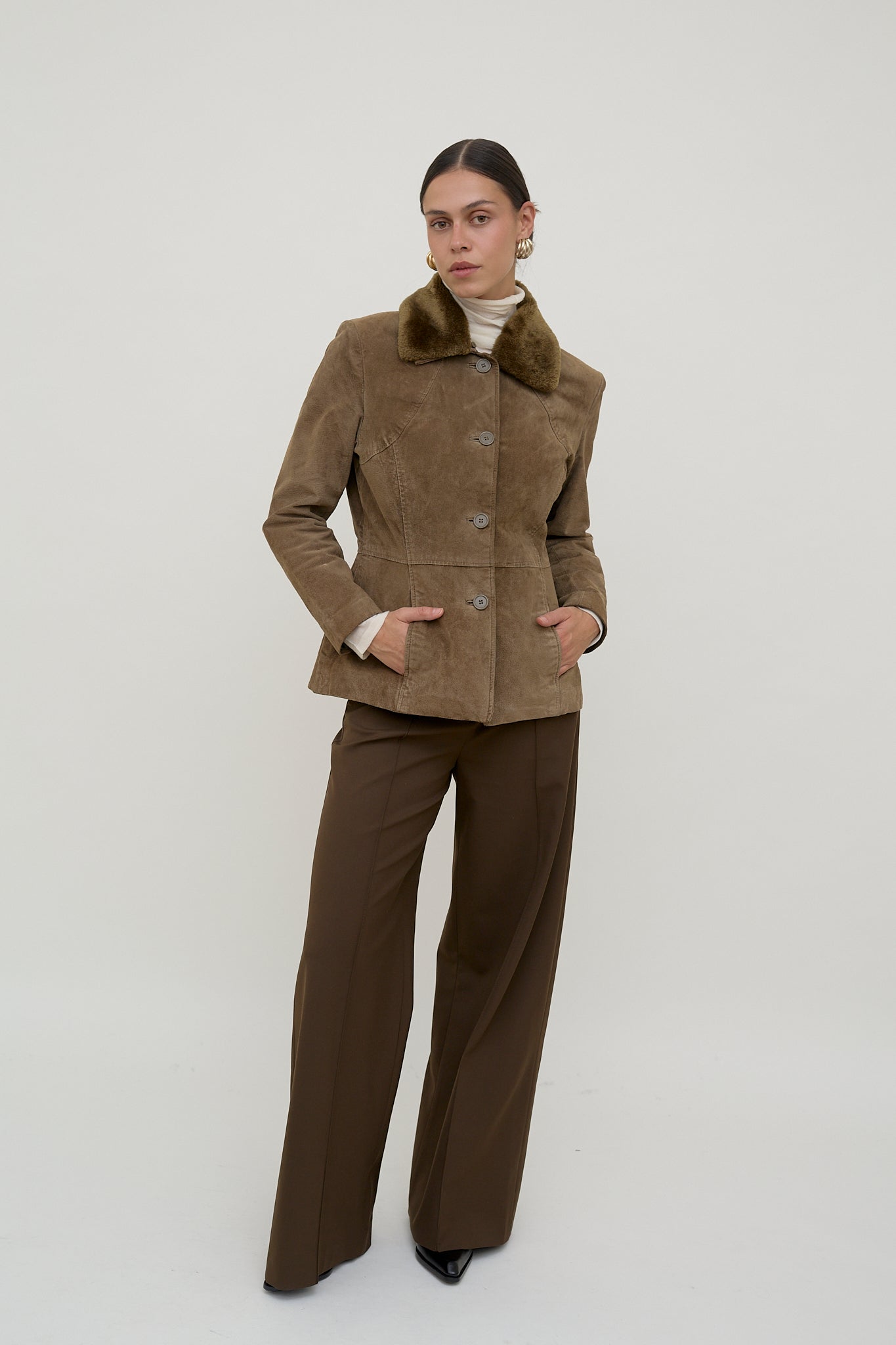 Suede leather jacket with faux fur collar