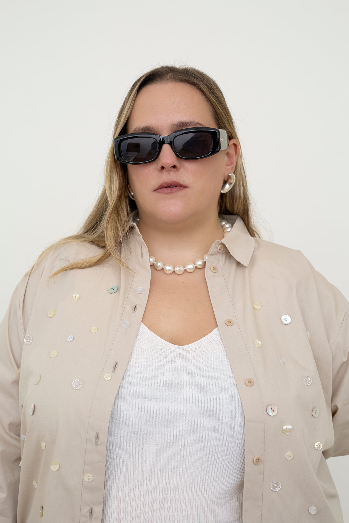 dariadé taupe shirt