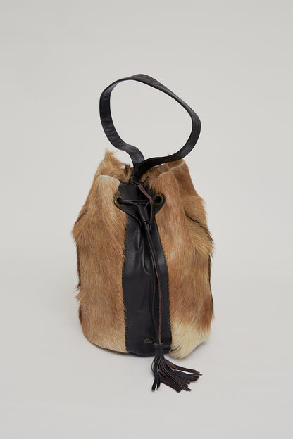 Fur bucket bag