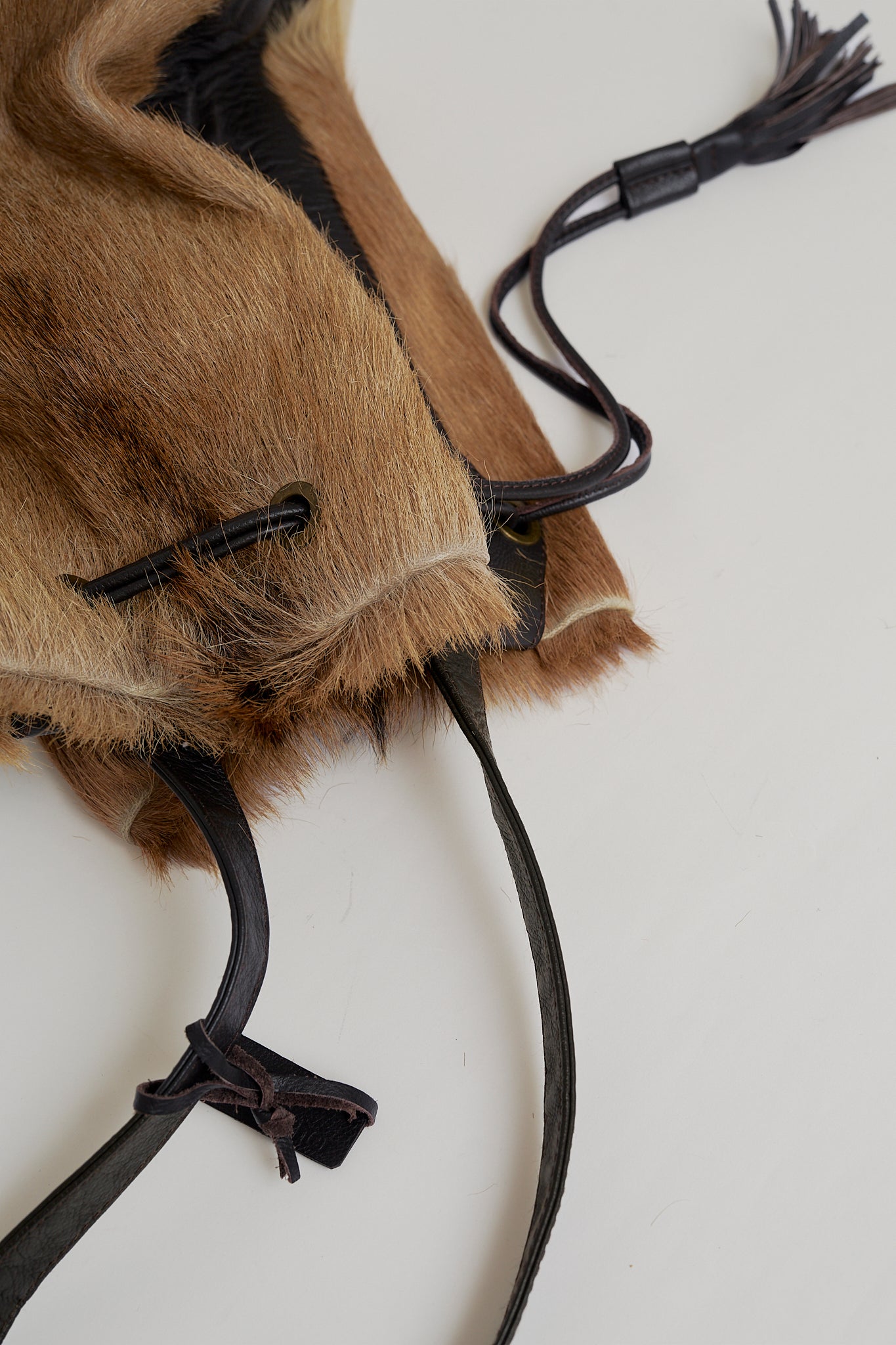 Fur bucket bag