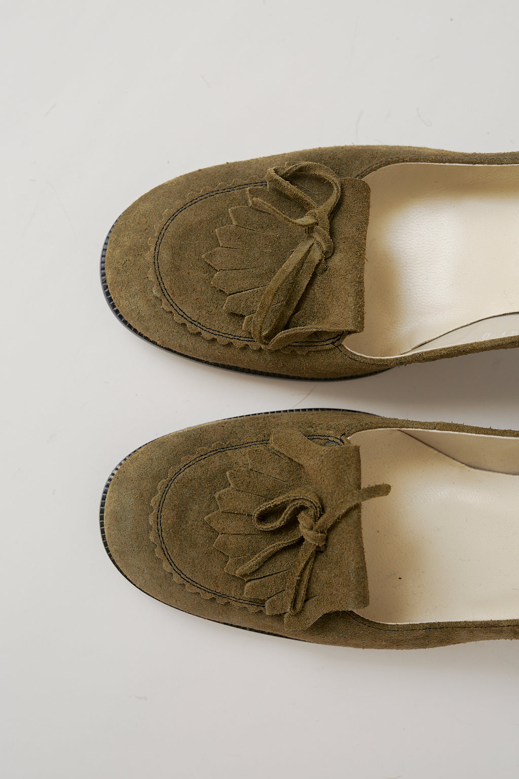 Suede loafer pump