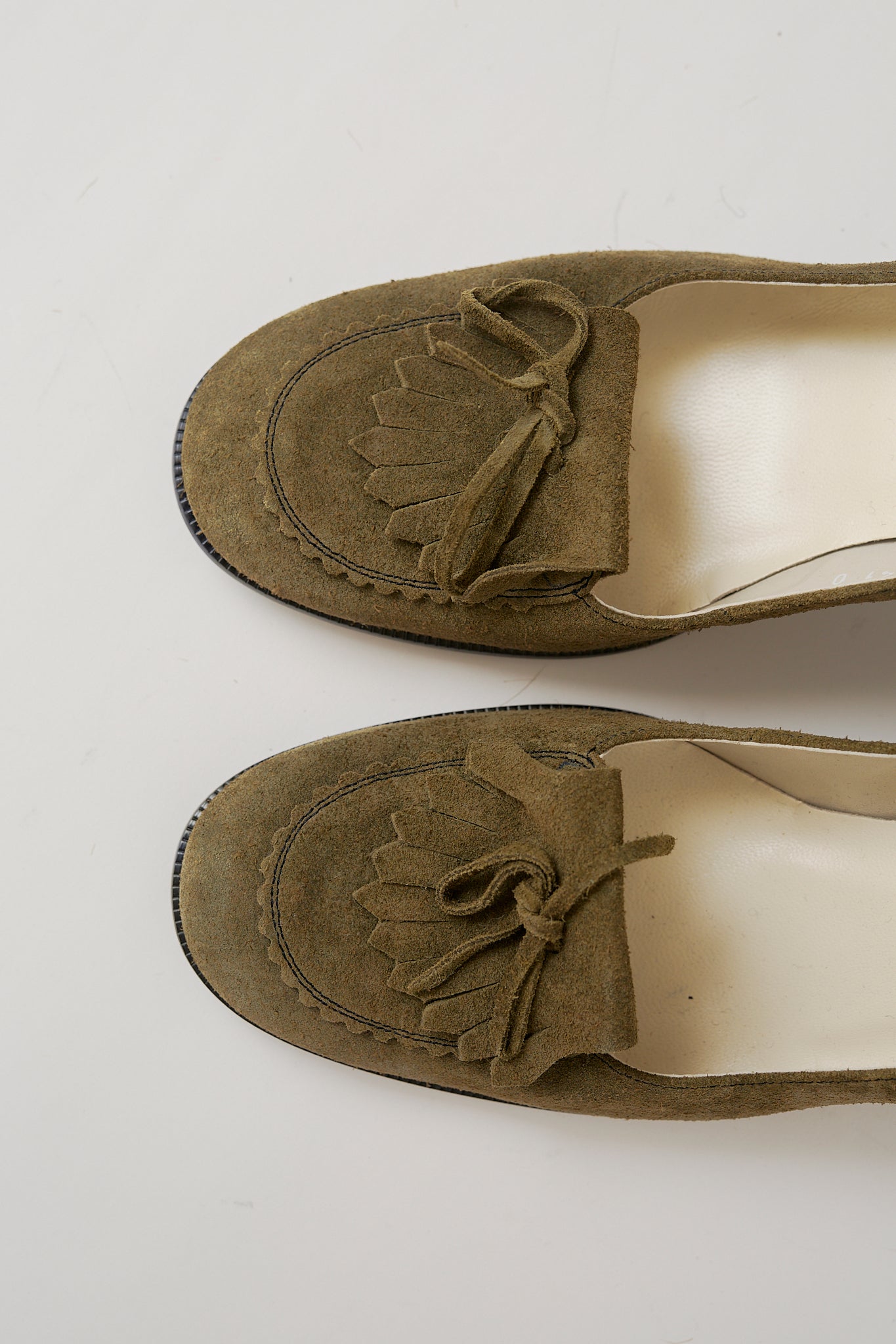 Suede loafer pump