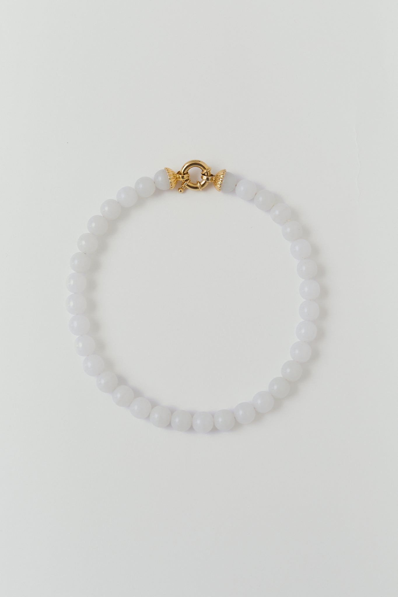 Vintage collier with golden clasp