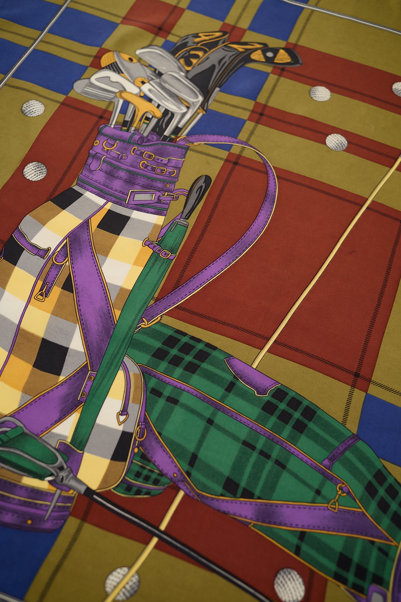 Silk scarf golf