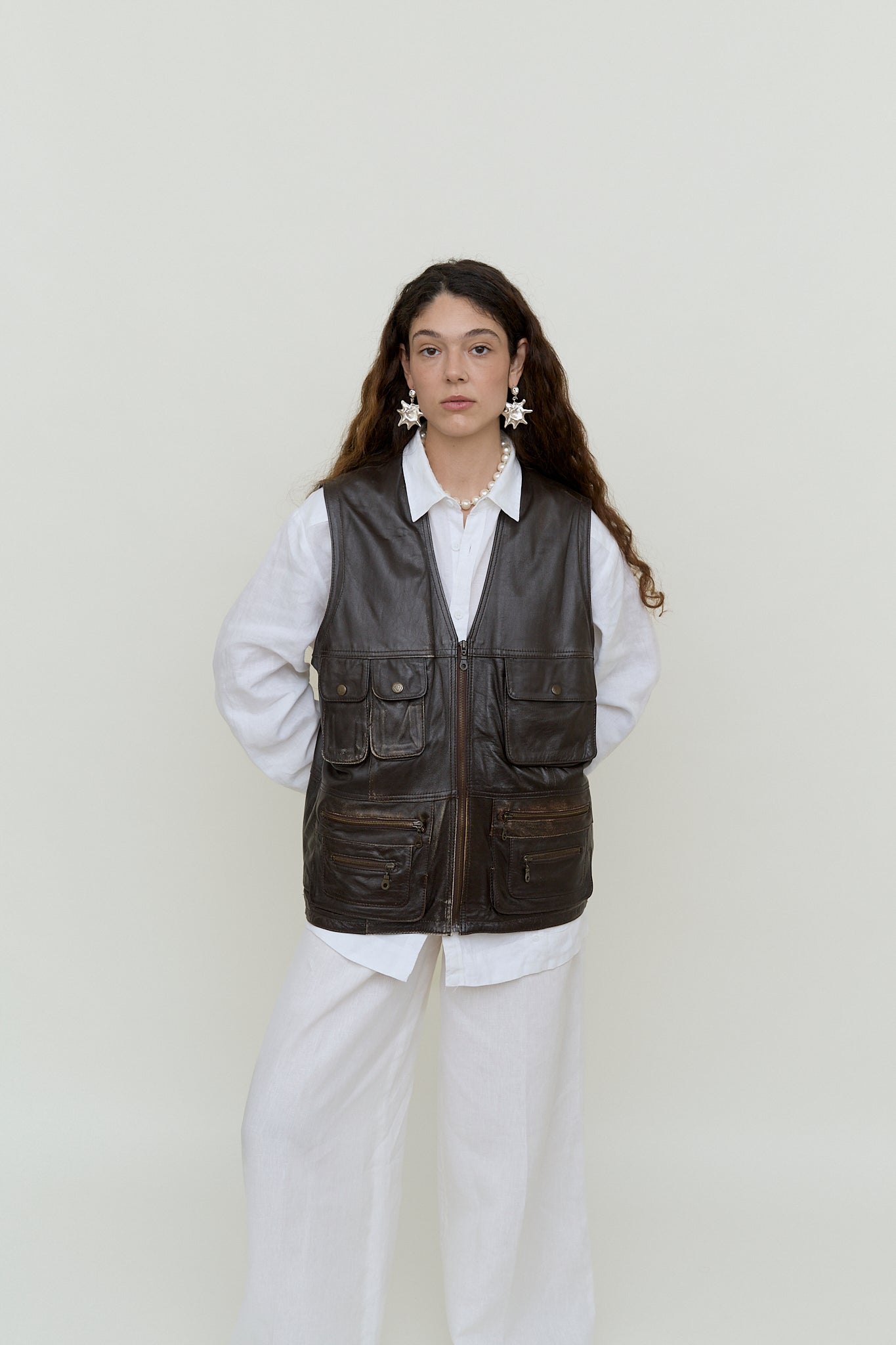 Vintage leather vest with pockets