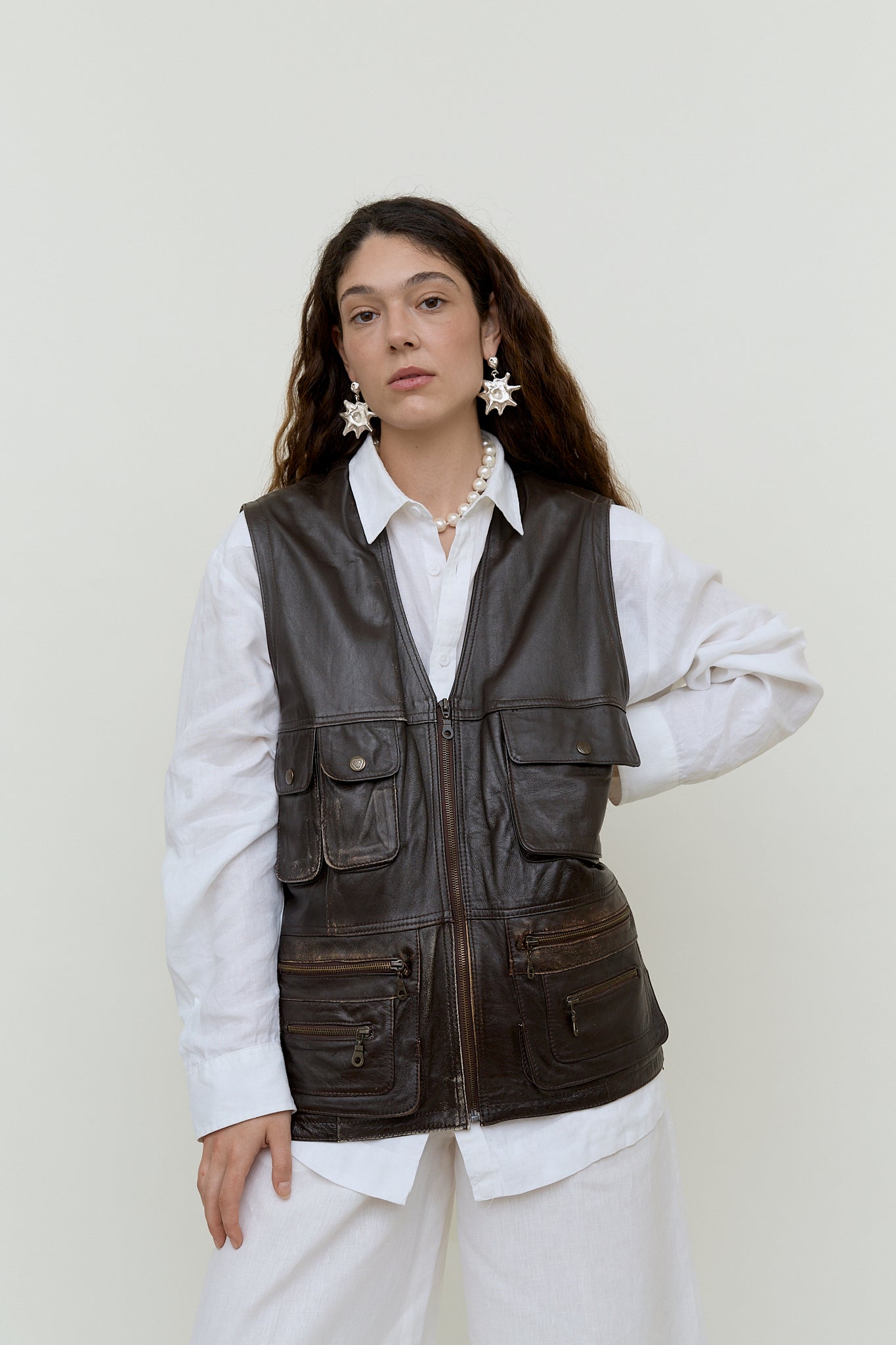 Vintage leather vest with pockets