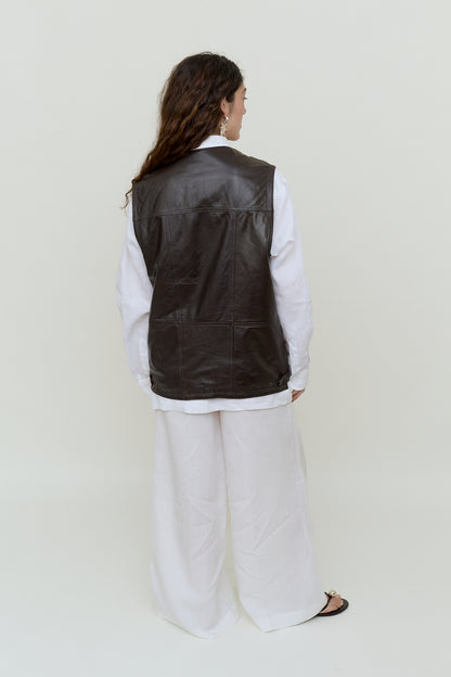 Vintage leather vest with pockets