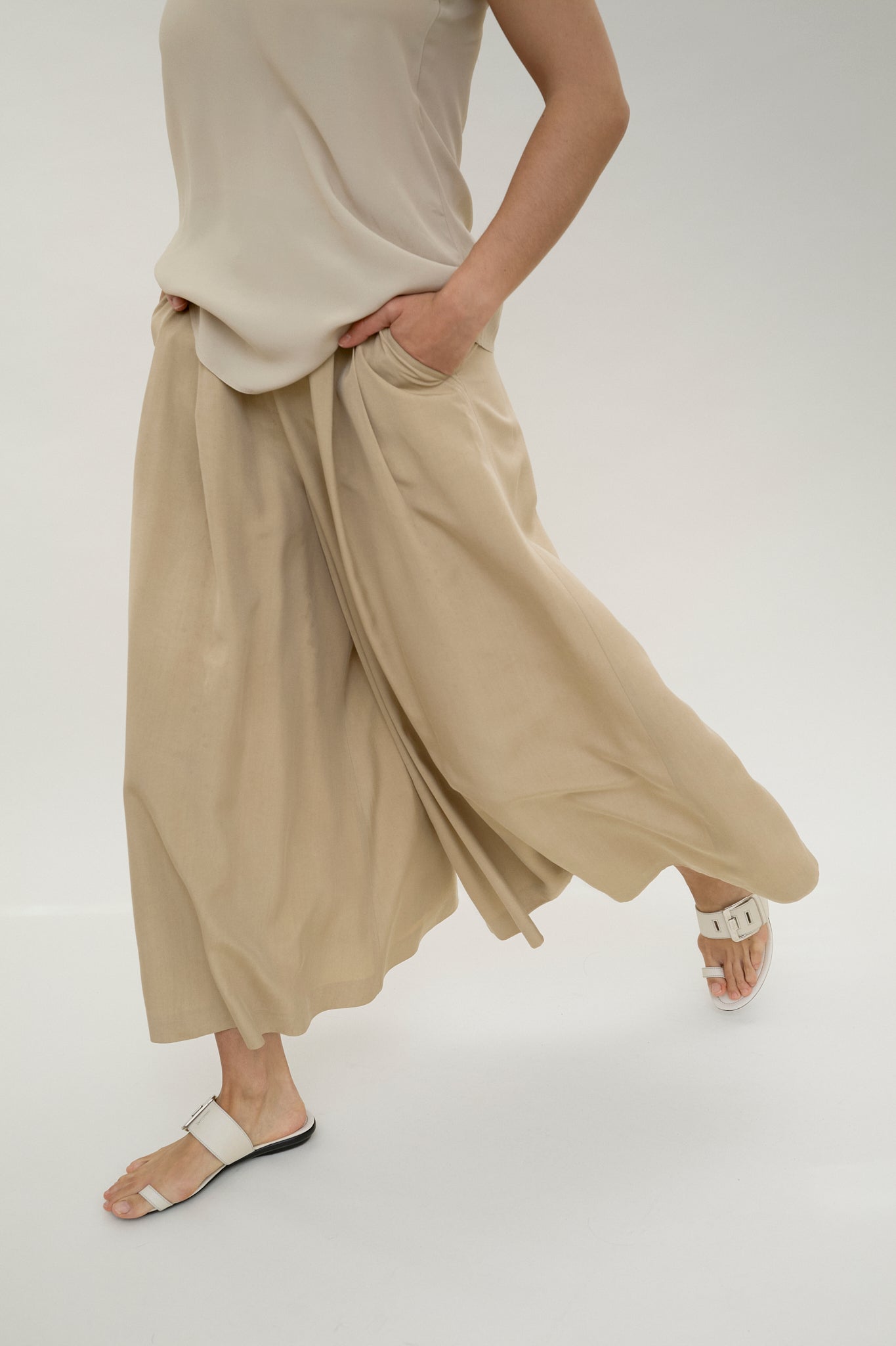 Vintage Max Mara silk cupro tailored culotte