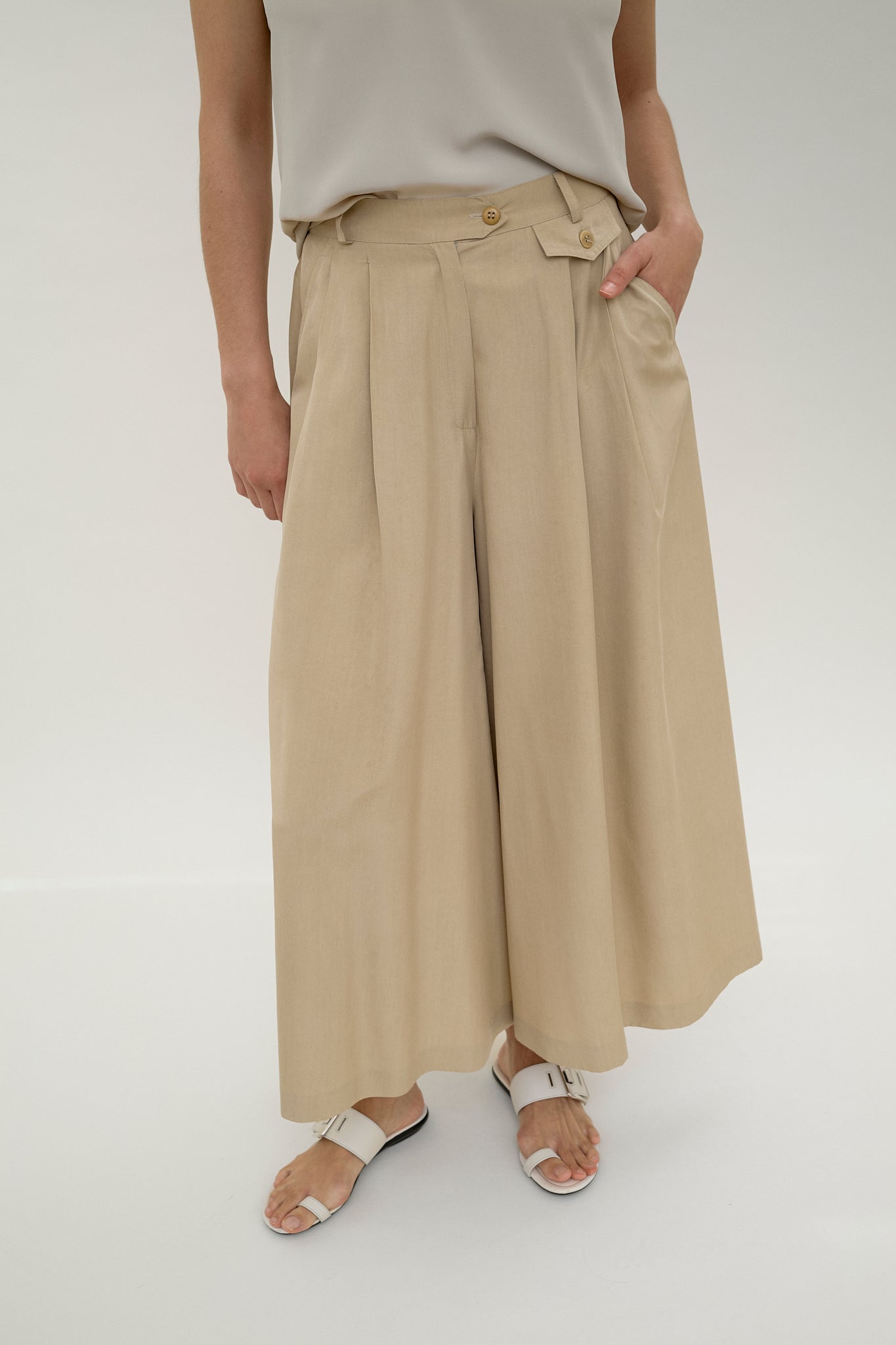 Vintage Max Mara silk cupro tailored culotte