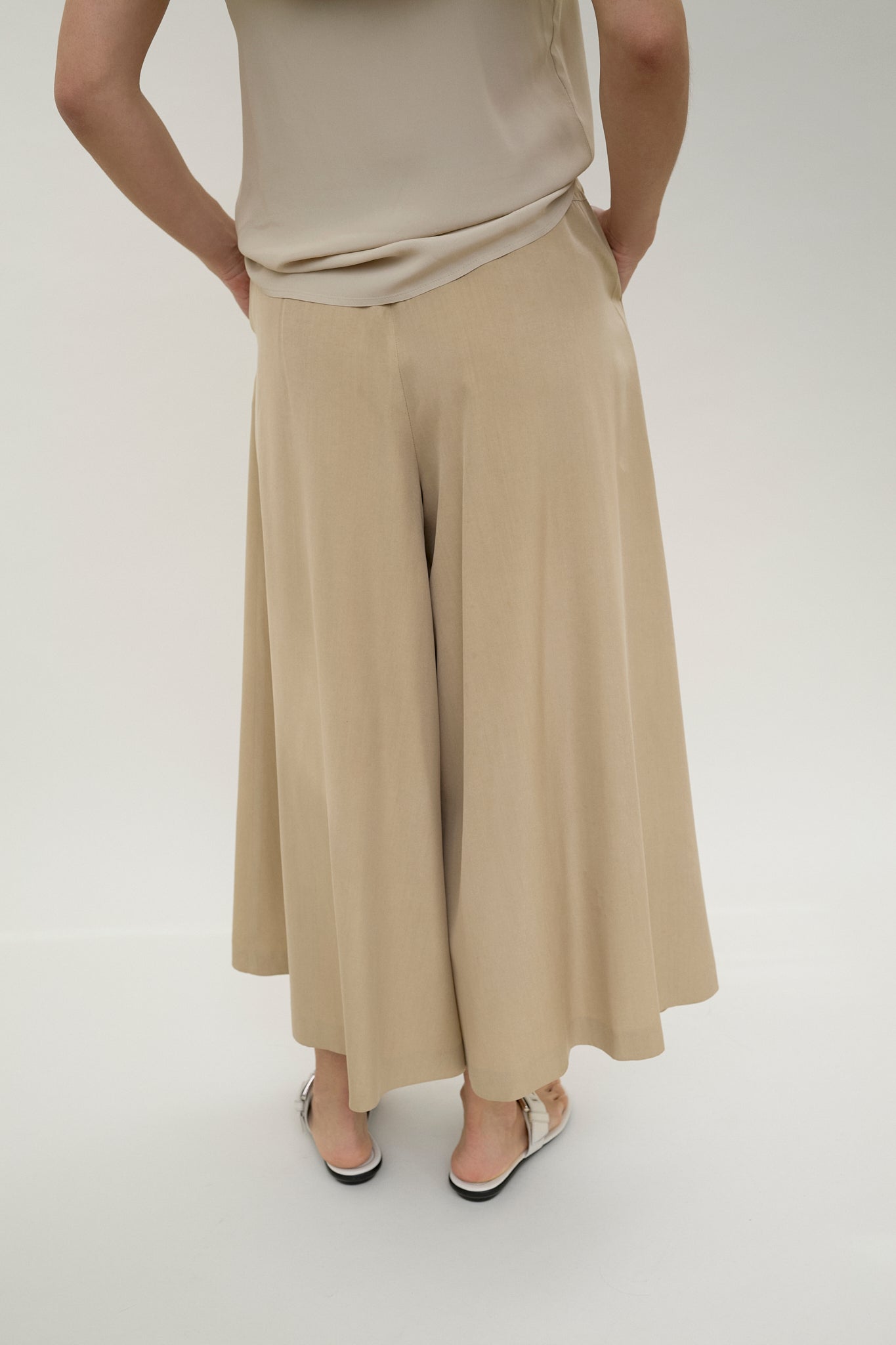 Vintage Max Mara silk cupro tailored culotte