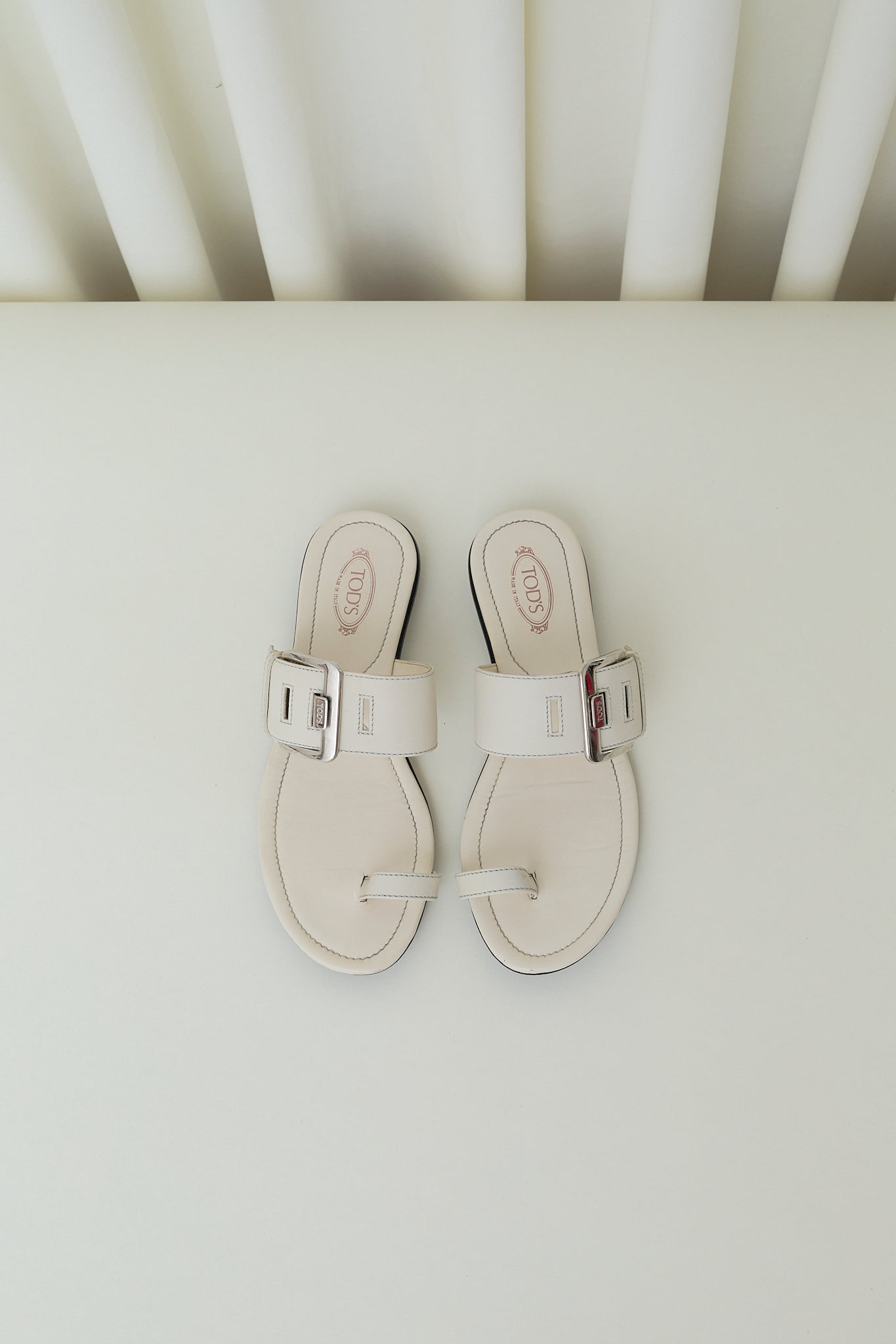 Tod’s leather buckle mules