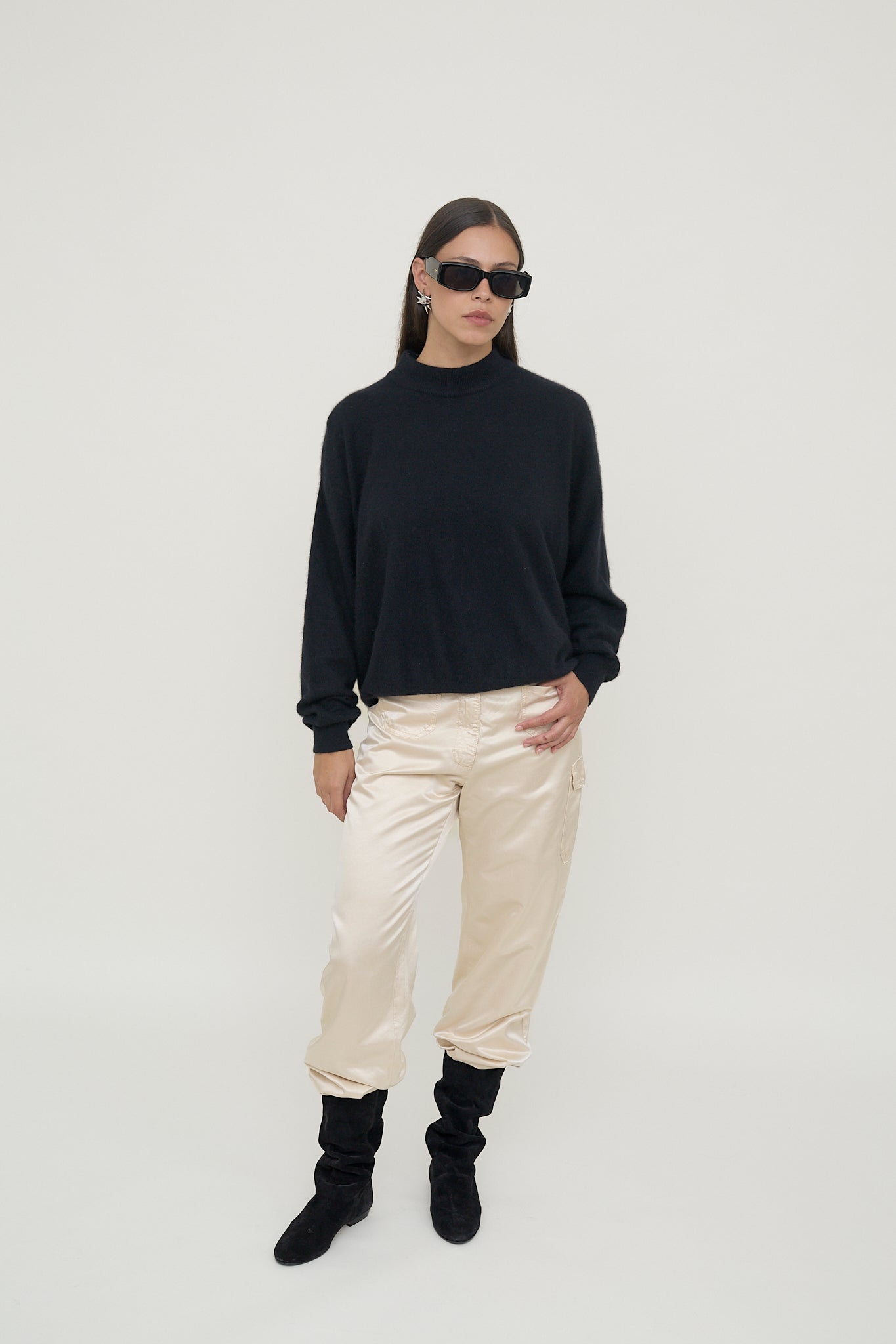 Suede flat boots