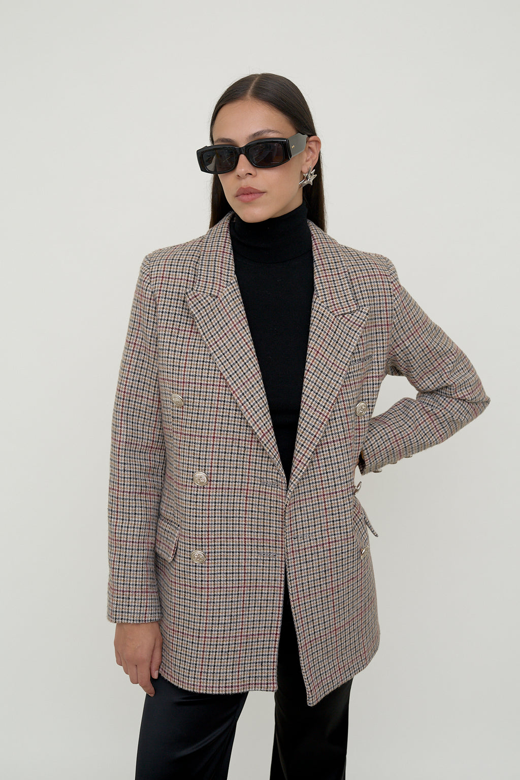 Tailored plaid double-breasted blazer