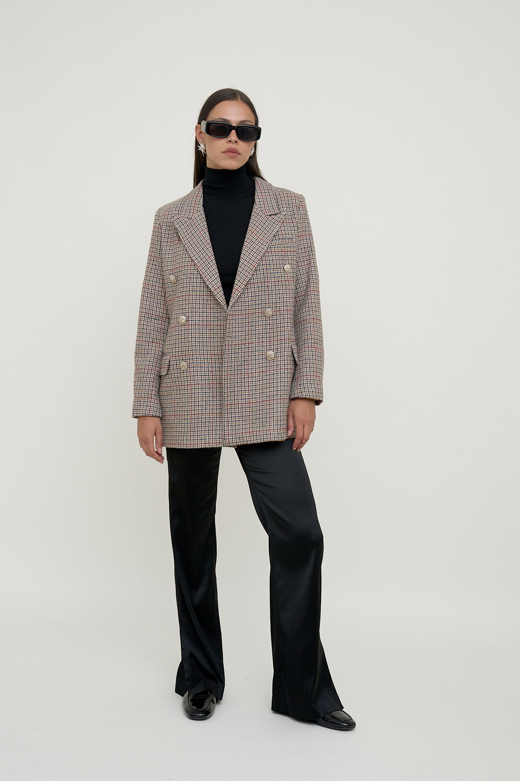 Tailored plaid double-breasted blazer