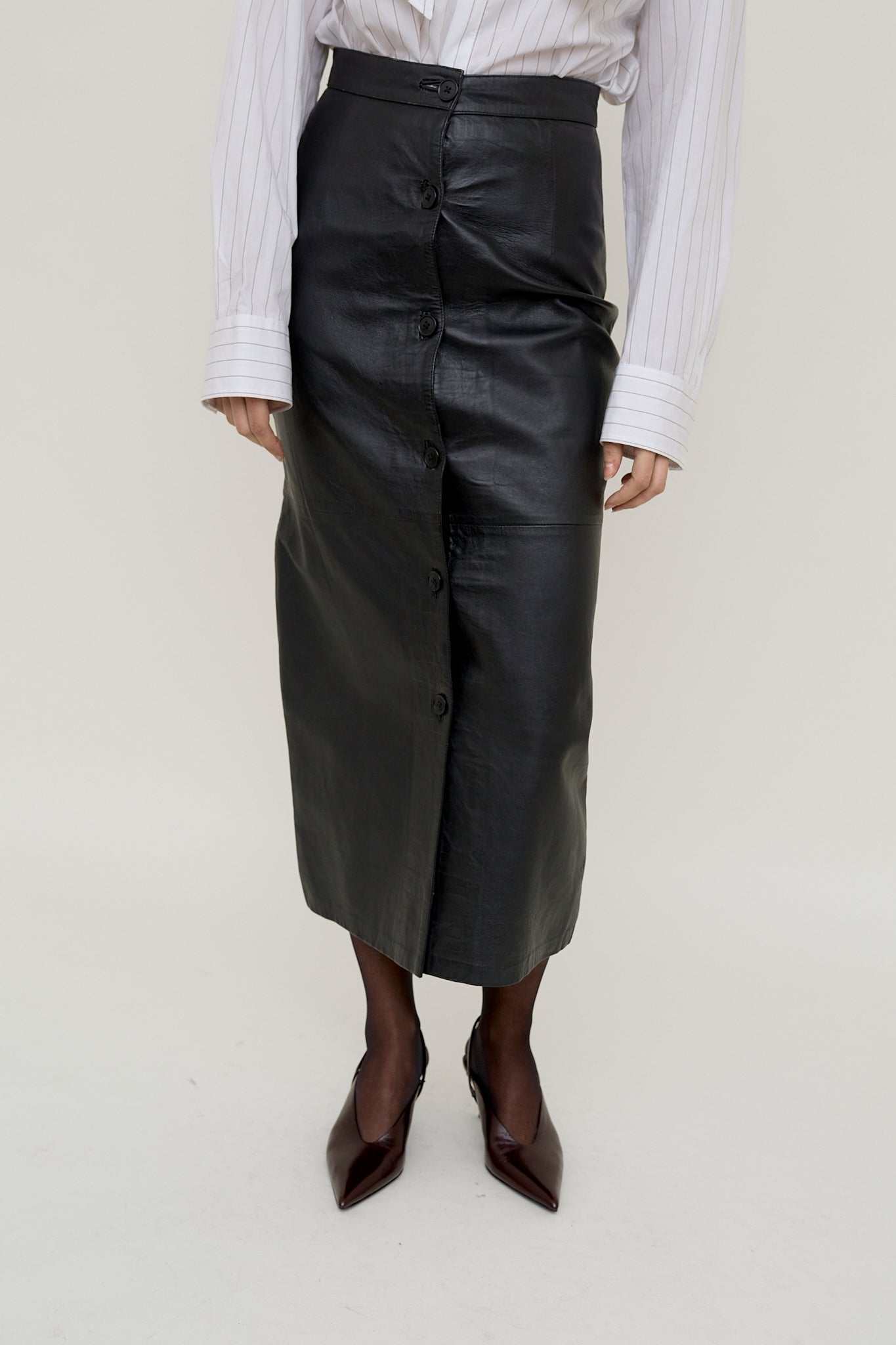 Black tailored leather column skirt